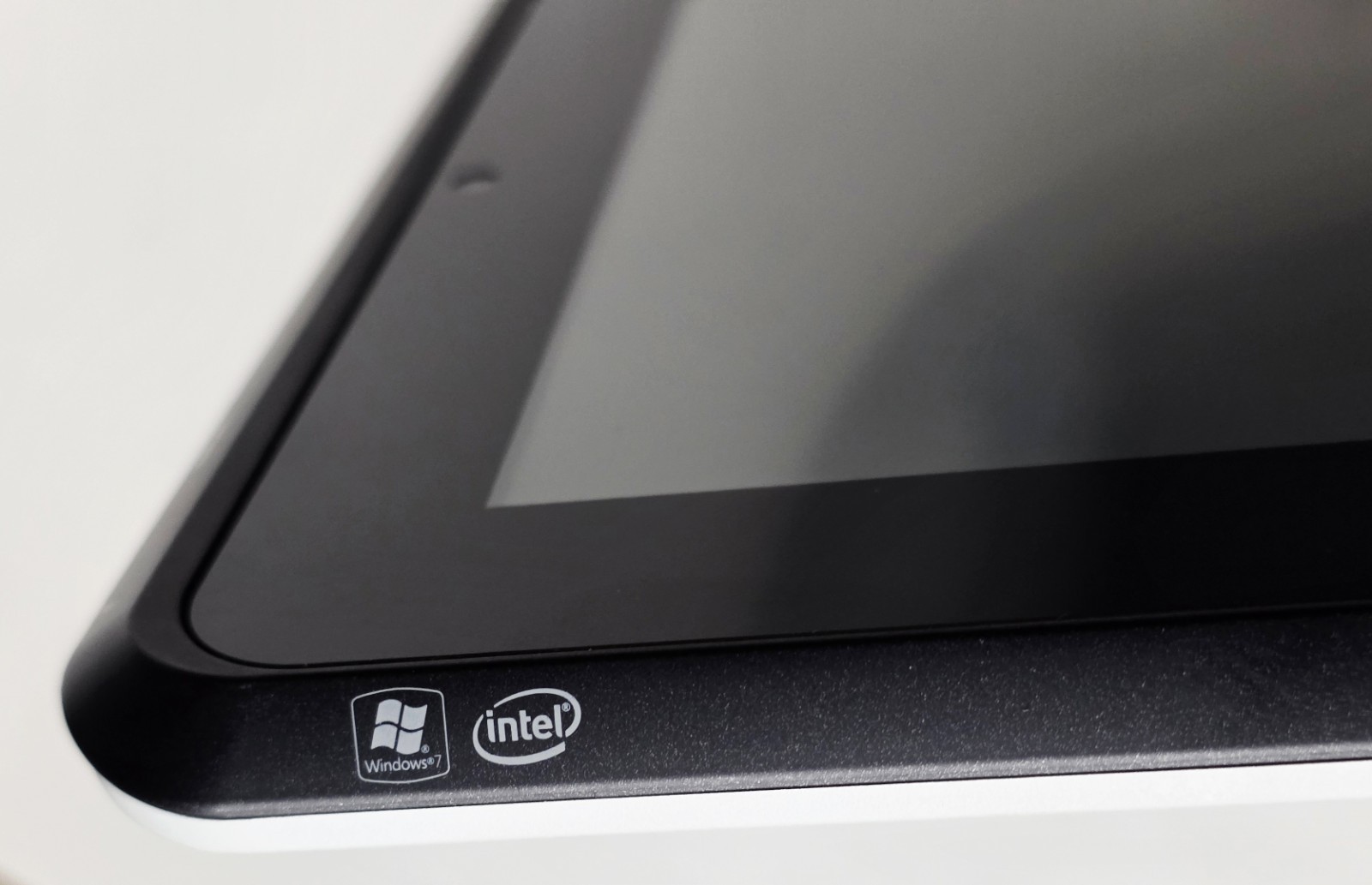 Fujitsu Stylistic Q Series Q550 PC Tablet Windows 7 Pro (FOR PARTS OR REPAIR)