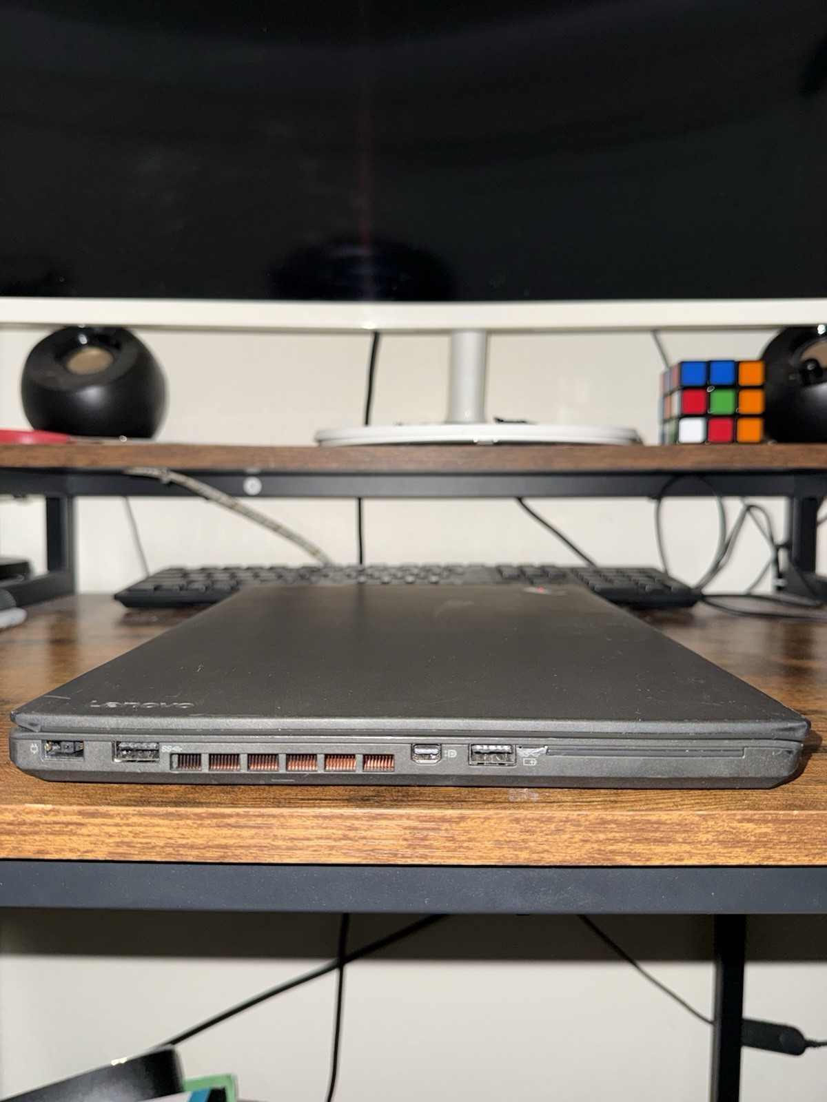 Lenovo ThinkPad T460 14″ | Intel i5-6200U | 8GB RAM | 500GB HDD | Windows 10 Pro