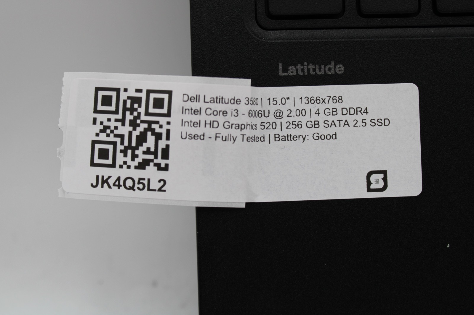 Dell Latitude 3580 _ i3-6006U _ 4GB RAM _ 256GB SSD _ No OS