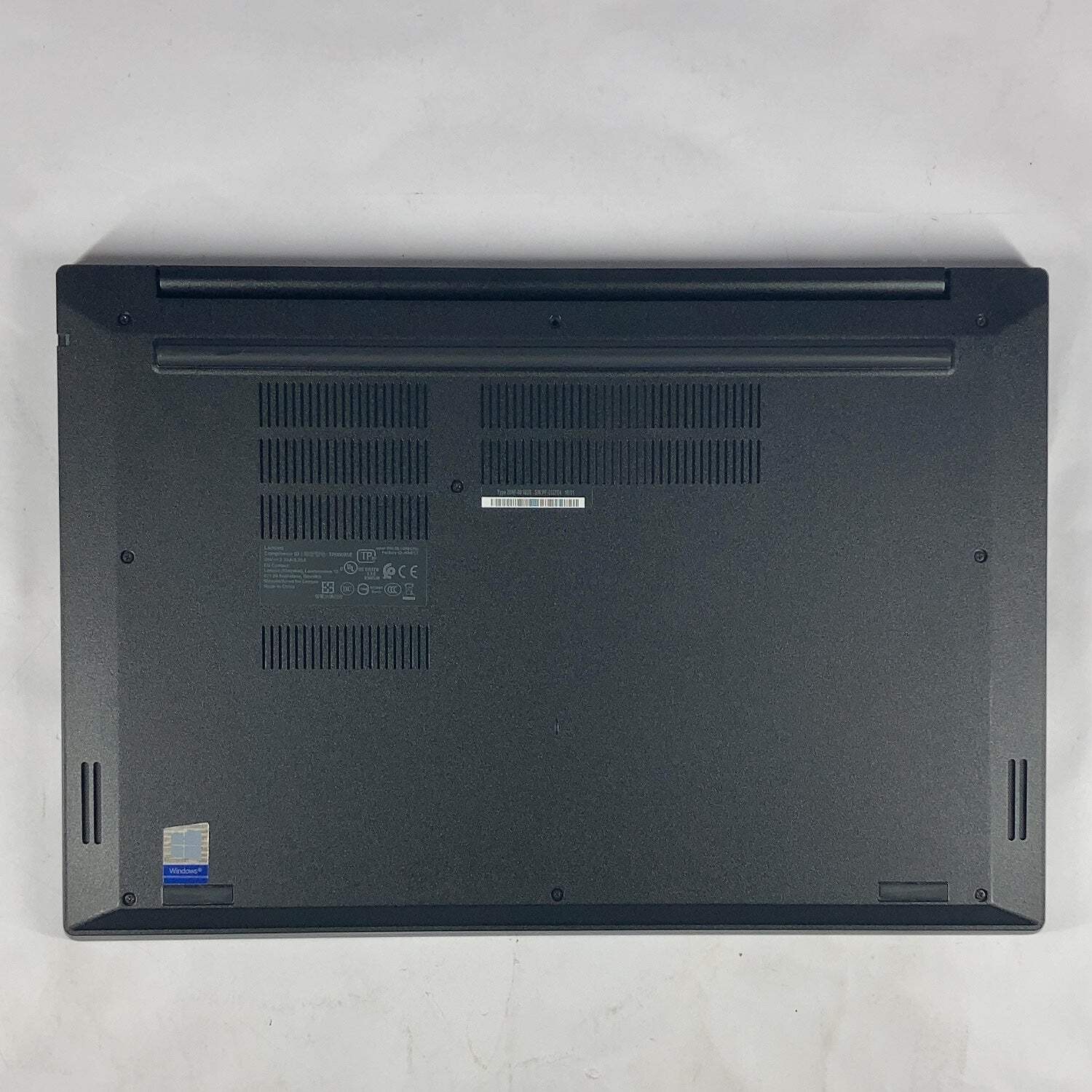 Lenovo ThinkPad E595 20NF001HMH 15.6″ Ryzen 7 3700U 2.3GHz 8GB RAM 512GB SSD