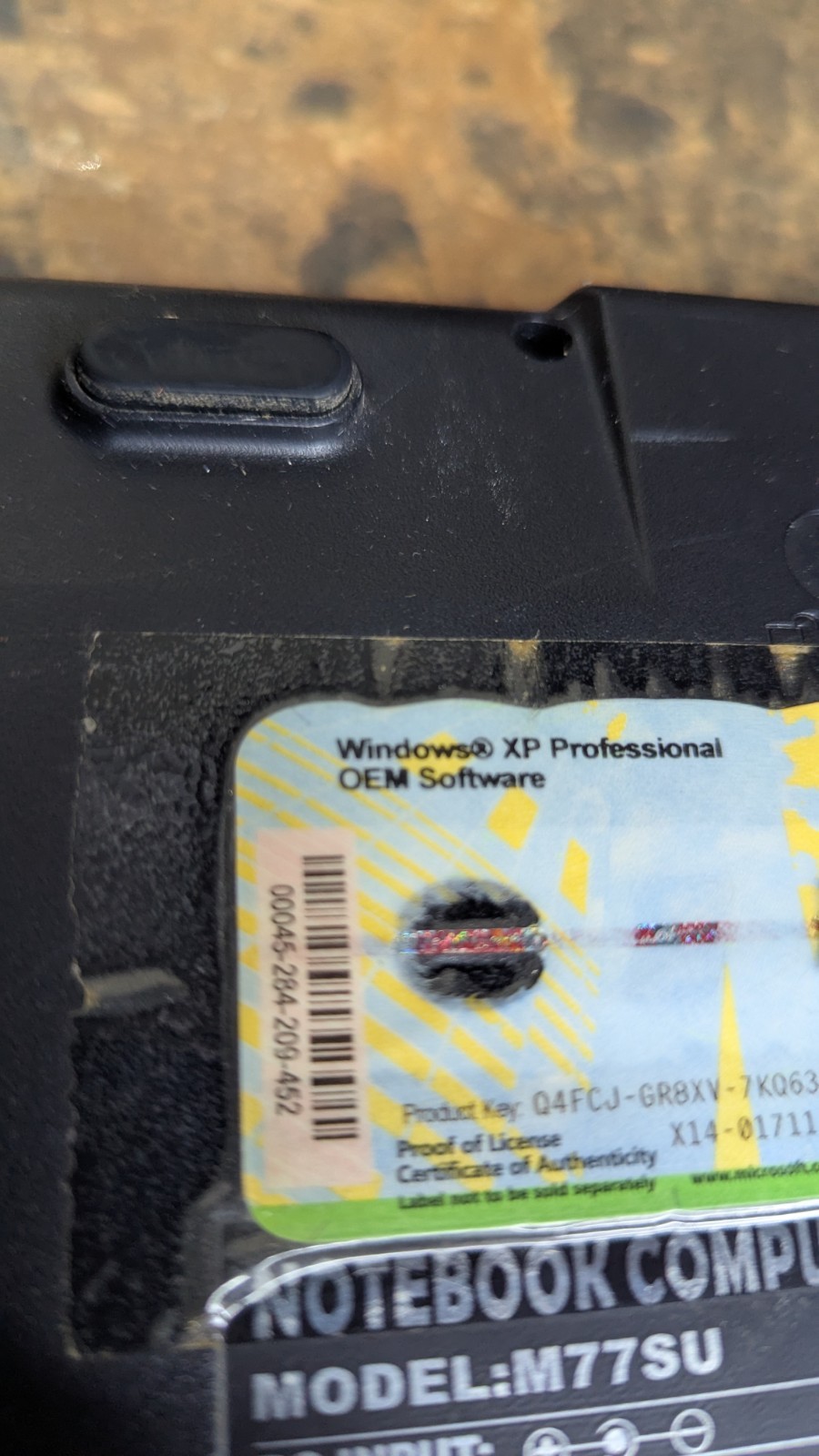 Vintage Sager Clevo M77SU Laptop With Nvidia – Windows Xp Pro *FOR PARTS*