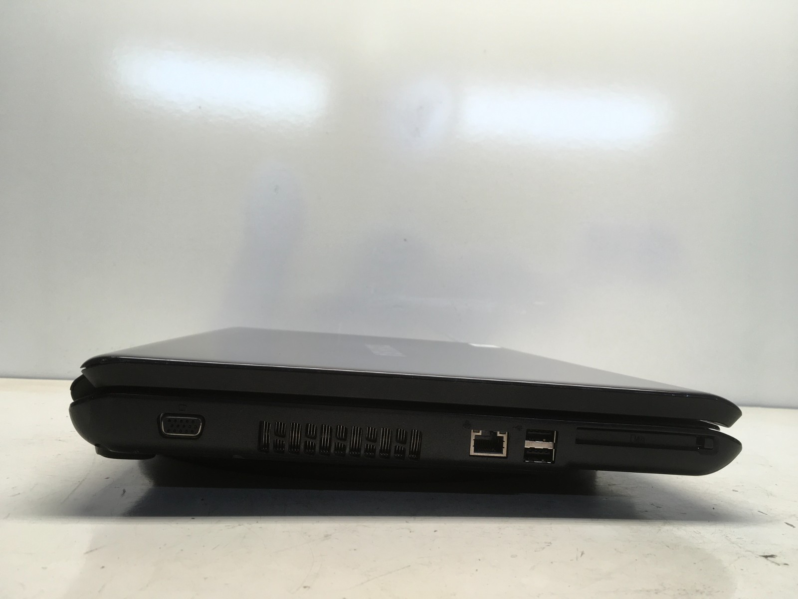 Toshiba Satellite L355D-S7815 AMD Athlon X2 Dual-Core QL-60 1.9GHZ 3 GB NO HDD