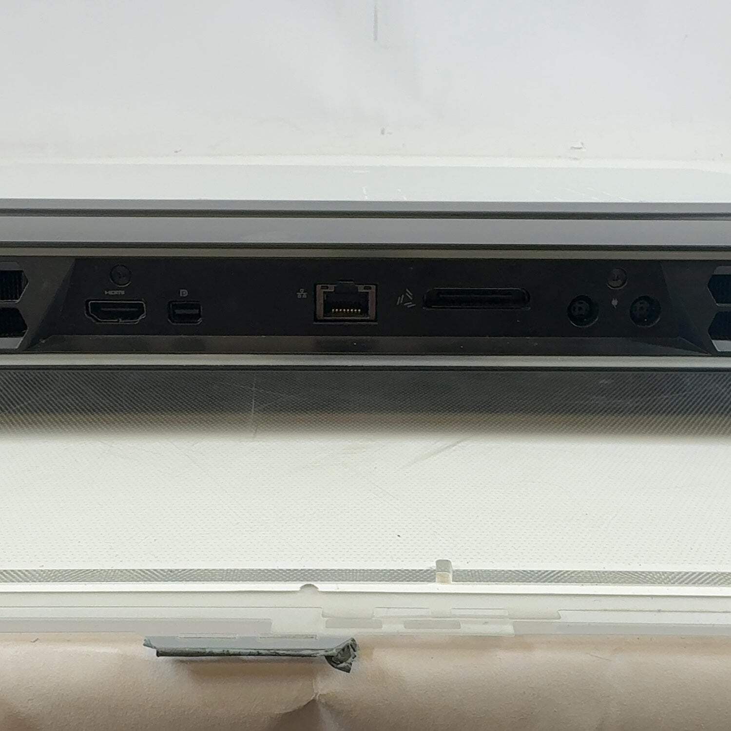 Alienware Area-51m R2 17.3″ i7-10700k 3.8GHz 16GB RAM 1TB SSD GeForce RTX 2070 S