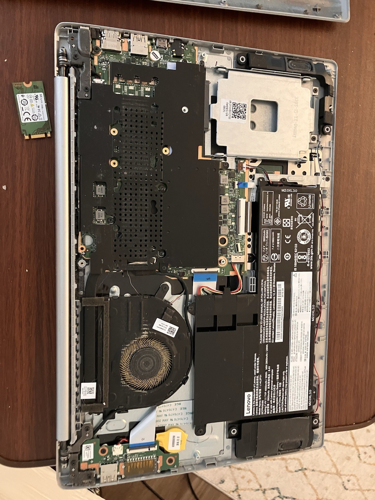 Lenovo Ideapad 330S-15ARR Ryzen 5 2500U / 8GB RAM / NO SSD