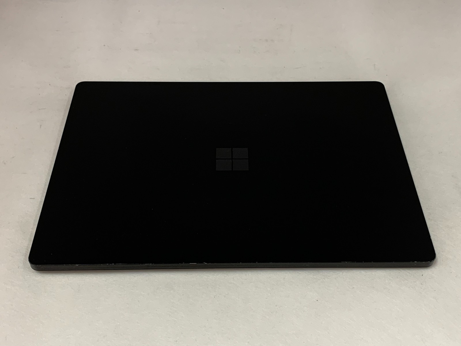 Microsoft Surface Laptop 4 i5-1145G7 2.6GHz 16GB 128GB NVMe W11P Mod. 1951 Read