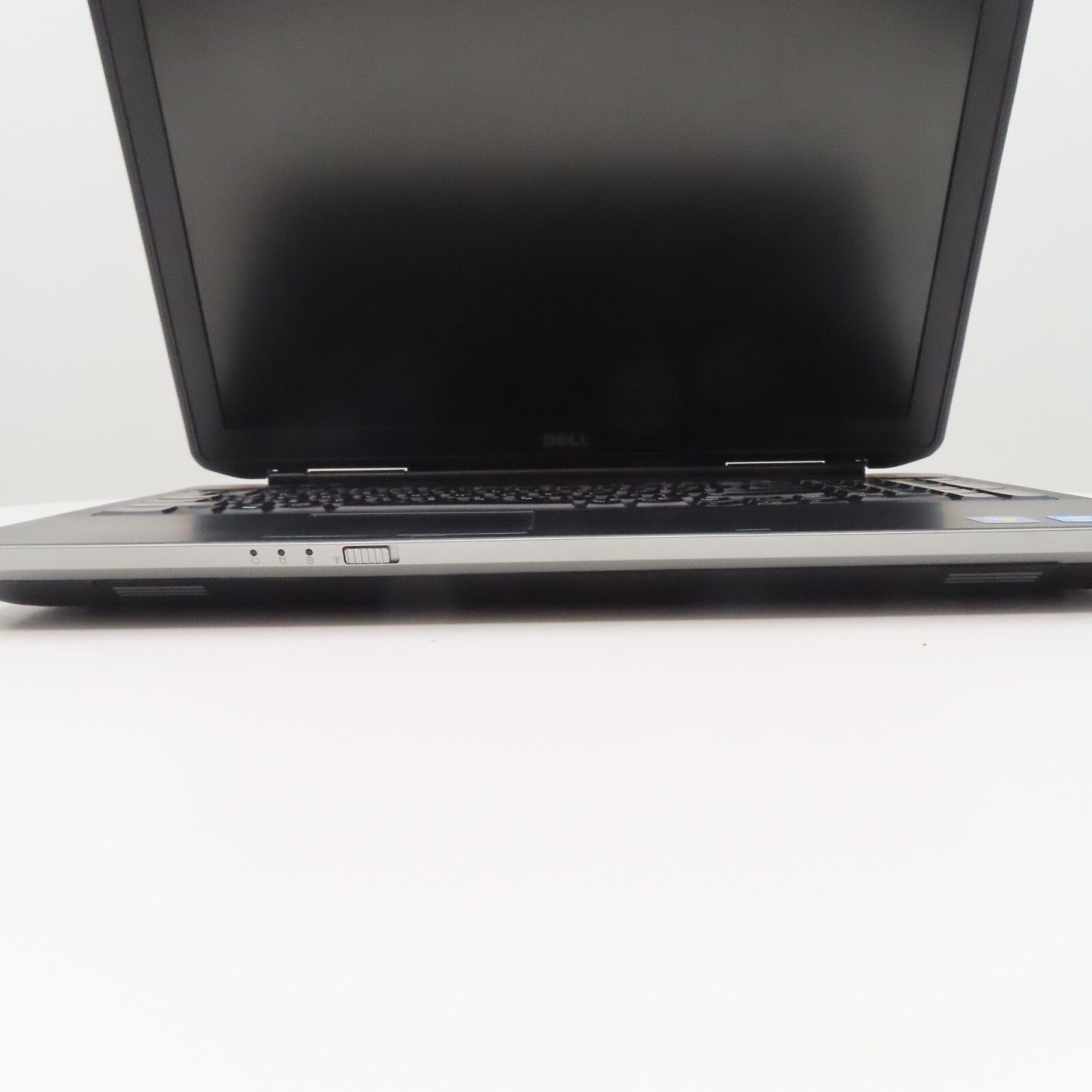 Dell Latitude E5530 Laptop Intel Core i3 2.50GHz 2 Cores 4GB Ram DDR3