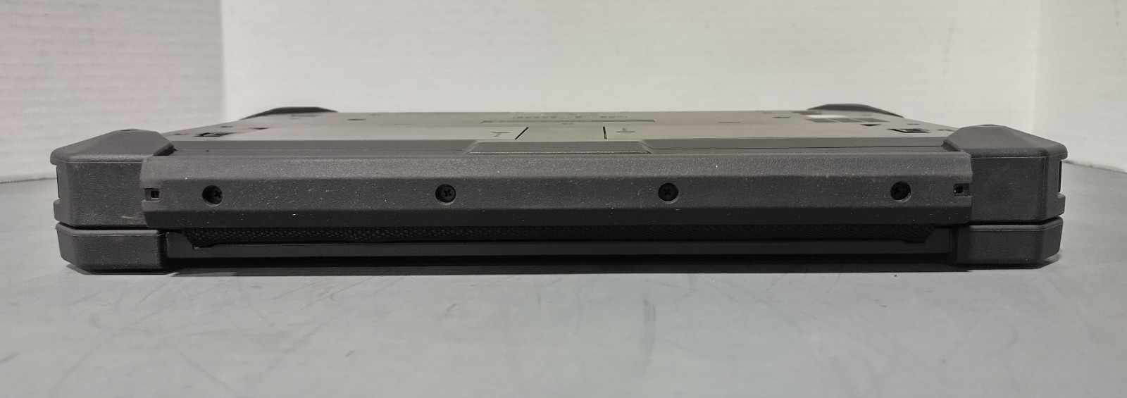 Dell Latitude 7220 Rugged Extreme Tablet w/OEM Keyboard i7-8665U 16GB 512GB NoOS