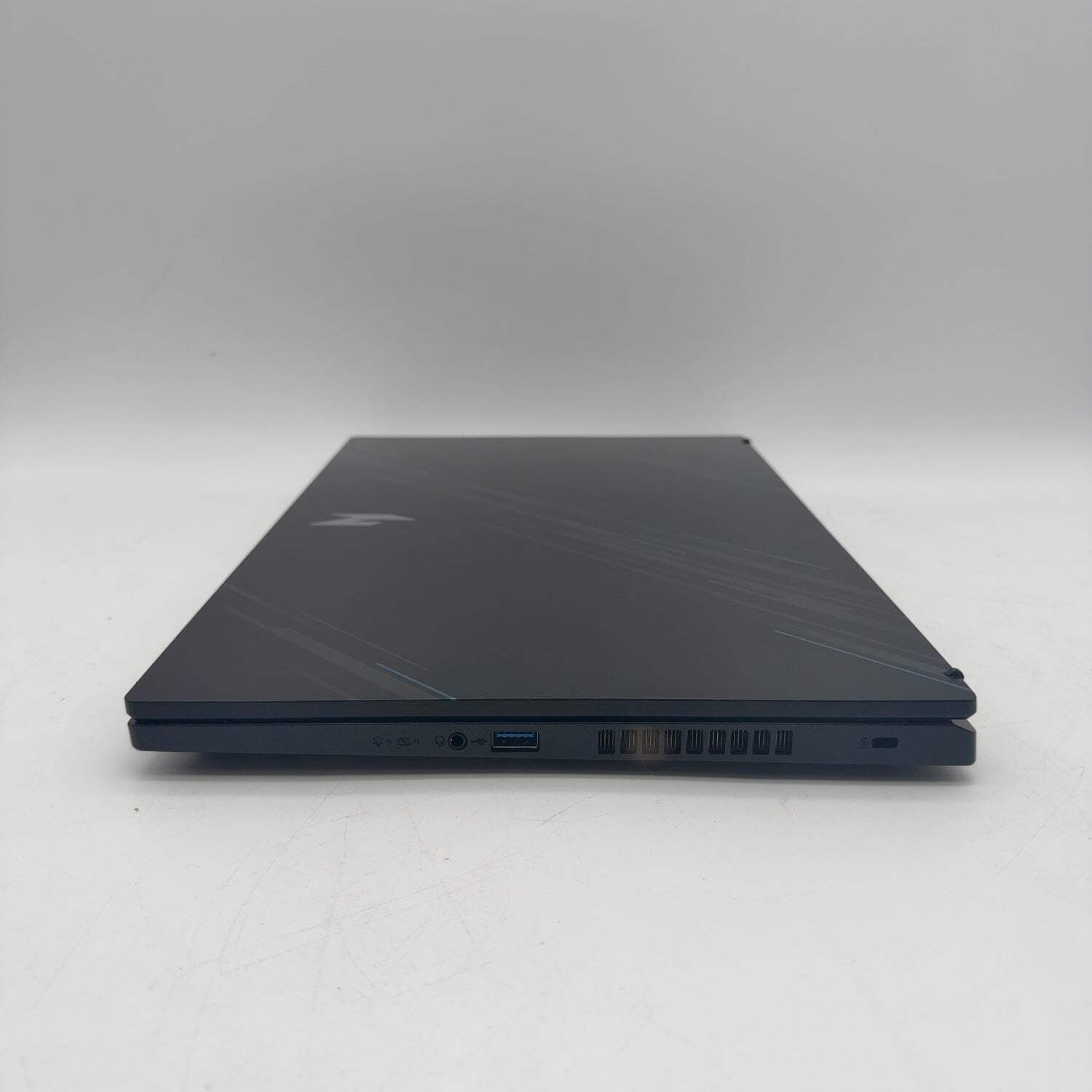 Acer Nitro V 15 ANV15-51 15.3″ i5-13420H 2.1GHz 16GB RAM 512GB GeForce RTX 2050