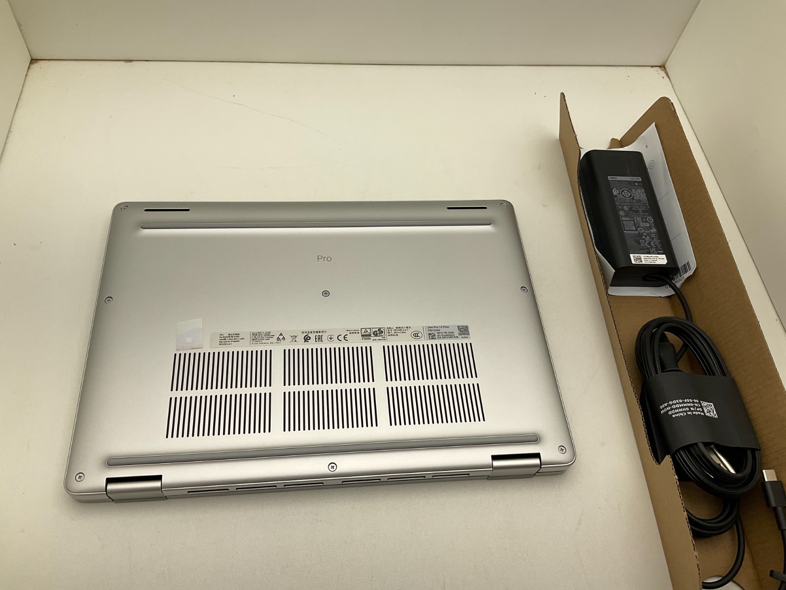 Dell Pro 13 Plus Laptop Touch 13.3″ Core Ultra 7-265V 32GB 512GB Warnt 12/2028
