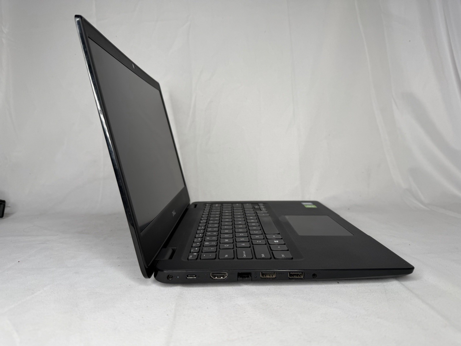 Dell Latitude 3400 14” (i7-8565U, 1.8 GHz, 16GB RAM, 256GB NVMe) Win11Pro wGPU