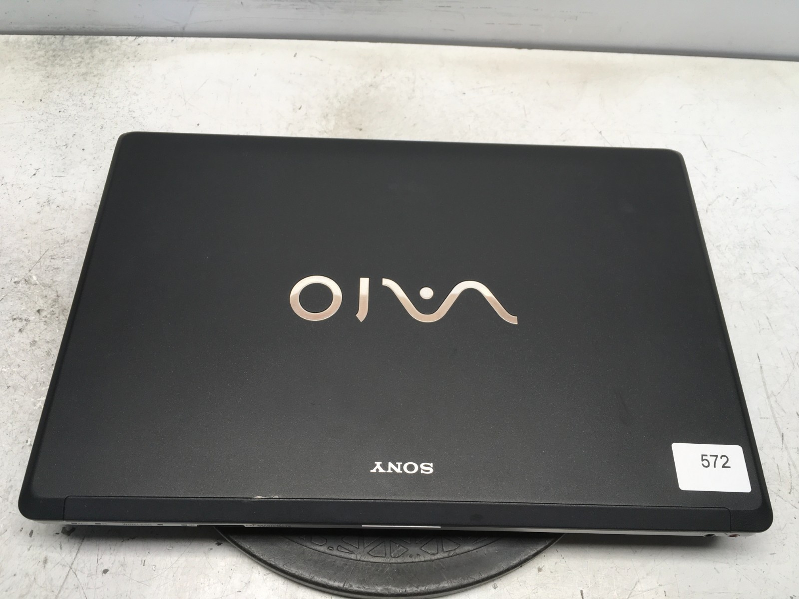 Sony Vaio VGN-FW260J Intel Core 2 Duo P8400 2.26GHz 4 GB NO HDD