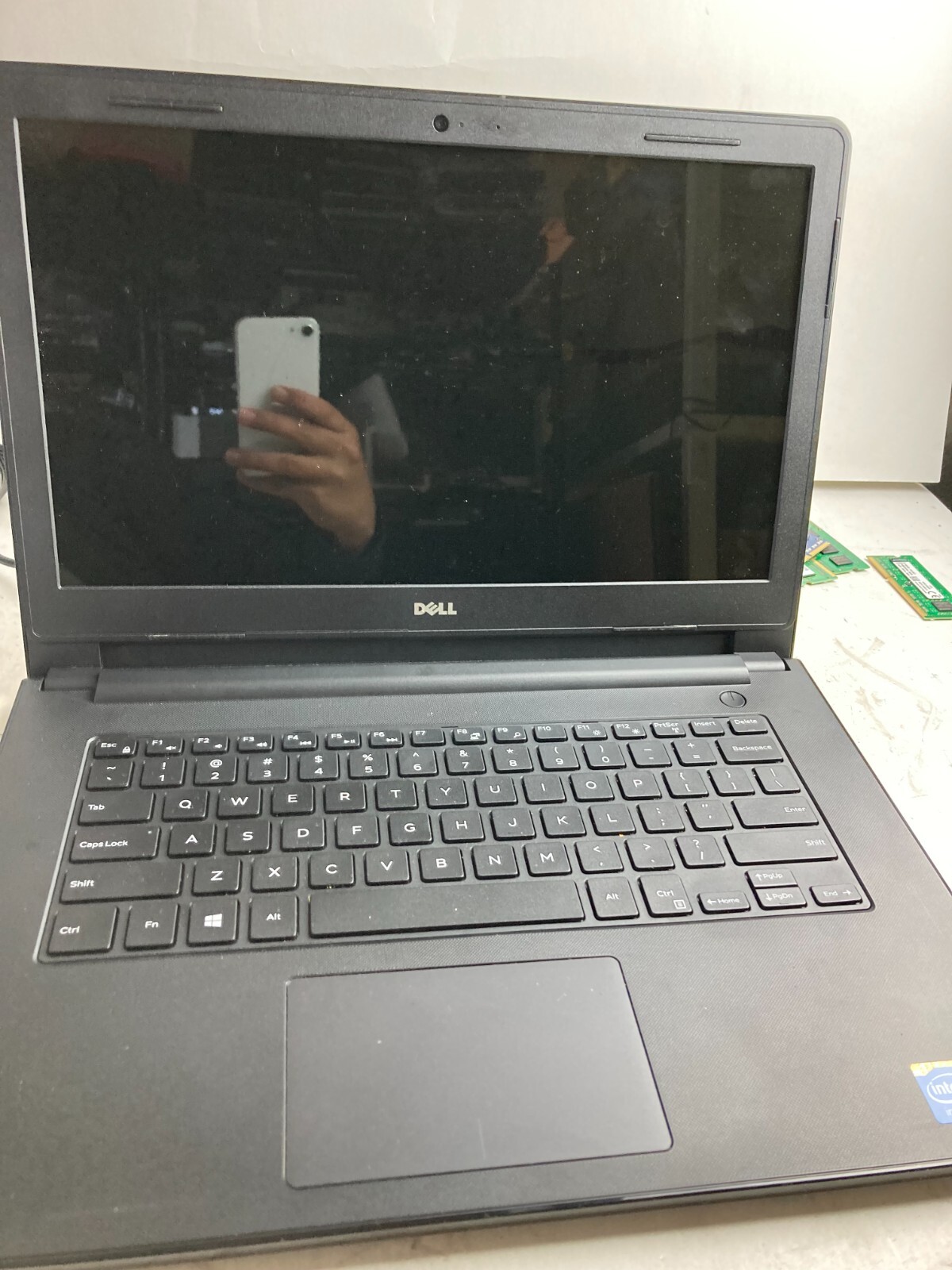 Dell Inspiron 3451 w/Celeron N2840, 2GB RAM, 500GB HDD, 14″ Laptop for Parts