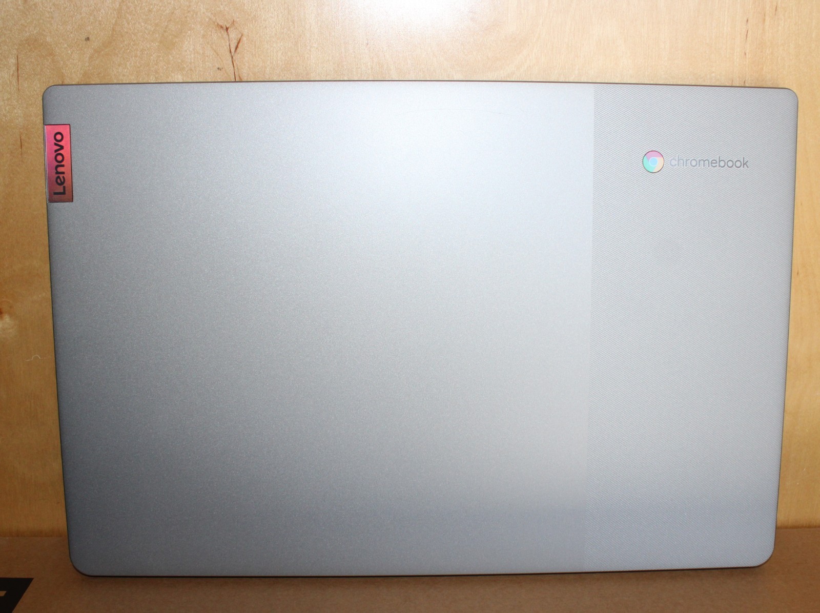 Lenovo IdeaPad 3 Chrome 15ijl6 , 15.6″ Open Box , Factory reset , with charger.