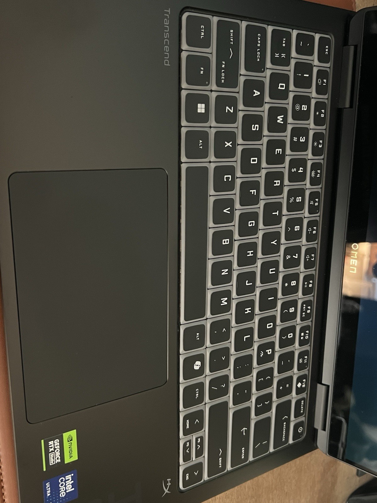 HP OMEN Transcend 14″ 2880 x 1800 ULTRA 7 255H 1TB SSD 32GB W11 RTX 5060 120Hz