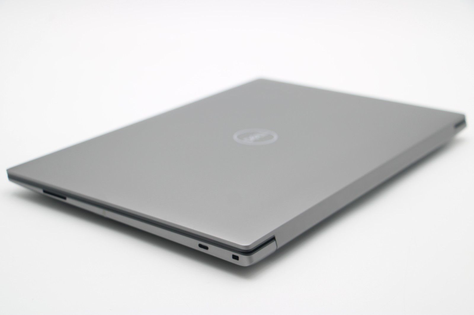 Dell Precision 5690 3.8GHz vPRO Ultra 7 155H/32GB/512GB SSD/RTX 1000 Ada 91% BH