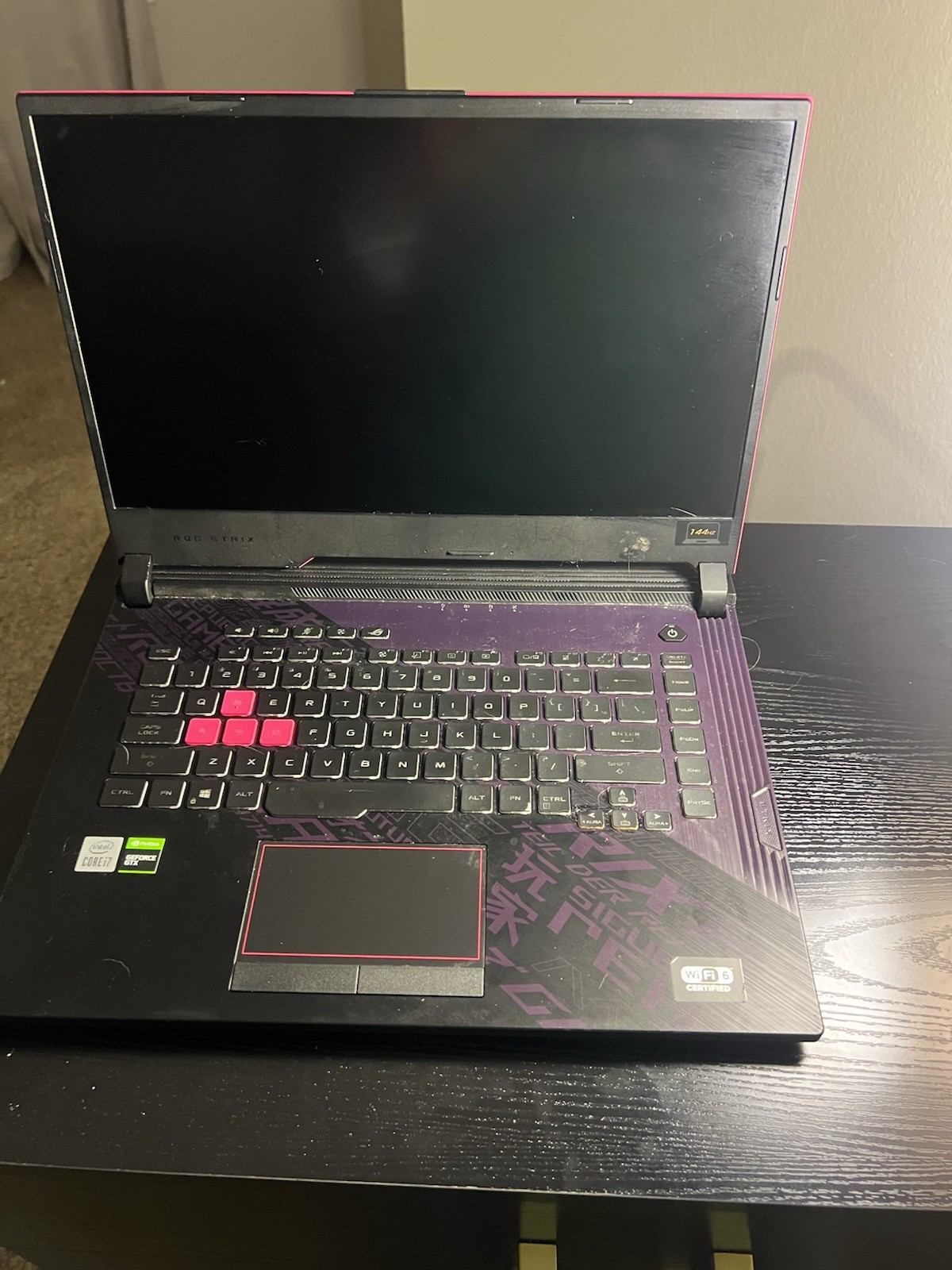Gaming Laptop: Black ASUS ROG Strix G15 with 15.6 with Mouse And Mousepad