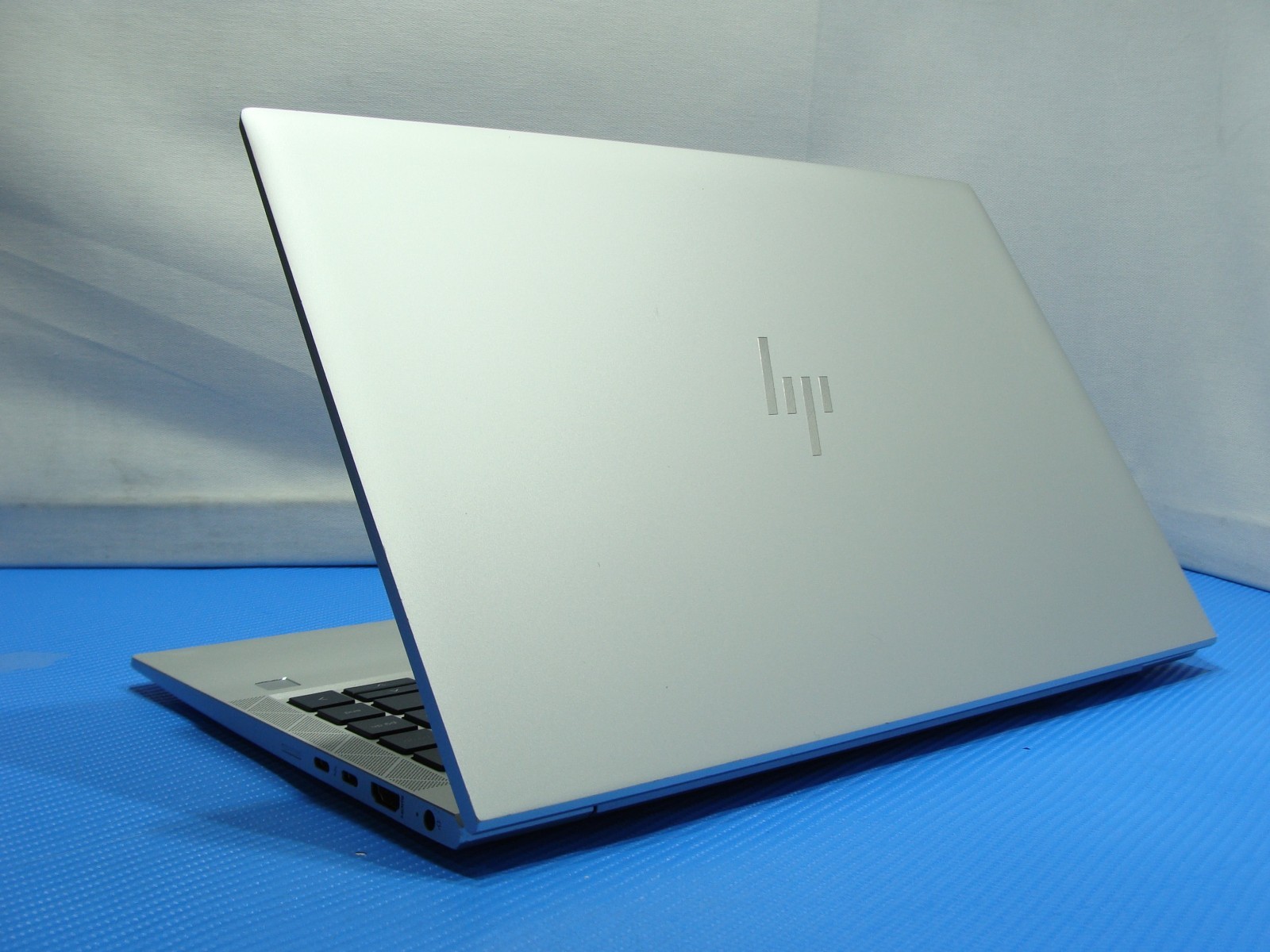 HP EliteBook 840 G8 14″ FHD Intel i7-1185G7 3GHz 8GB RAM 256GB SSD Wind 11 Pro