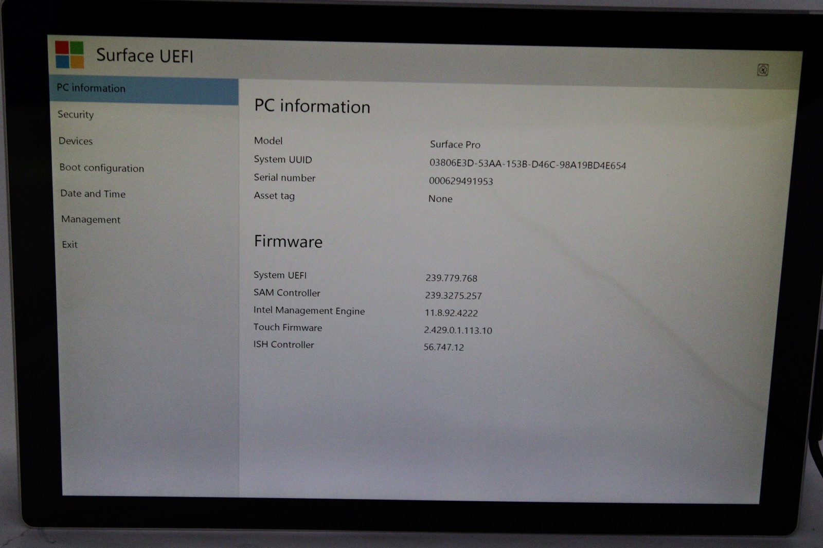 Microsoft Surface Pro 5 1796 m3-7Y30 @ 1.00 GHz 4GB RAM 128GB SSD No OS
