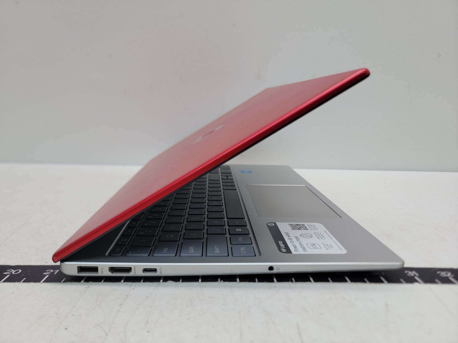 HP 15-fd0083wm Windows Laptop FOR PARTS