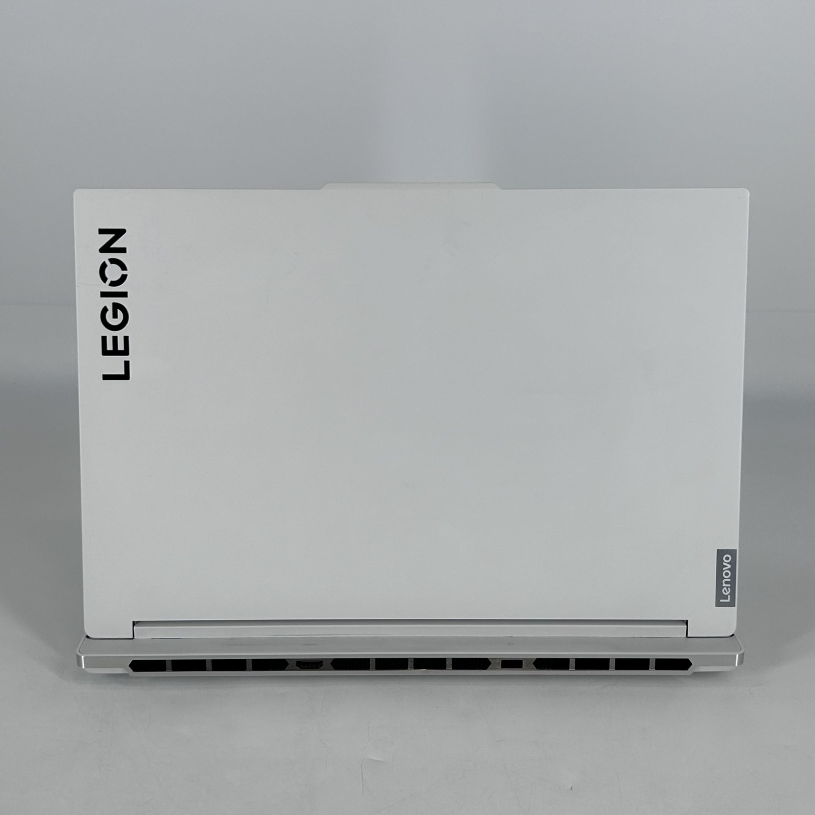 Lenovo Legion 7i Gen 9 16 240Hz QHD+ 2.2 GHz i9-14900HX 32GB 1TB SSD RTX 4070