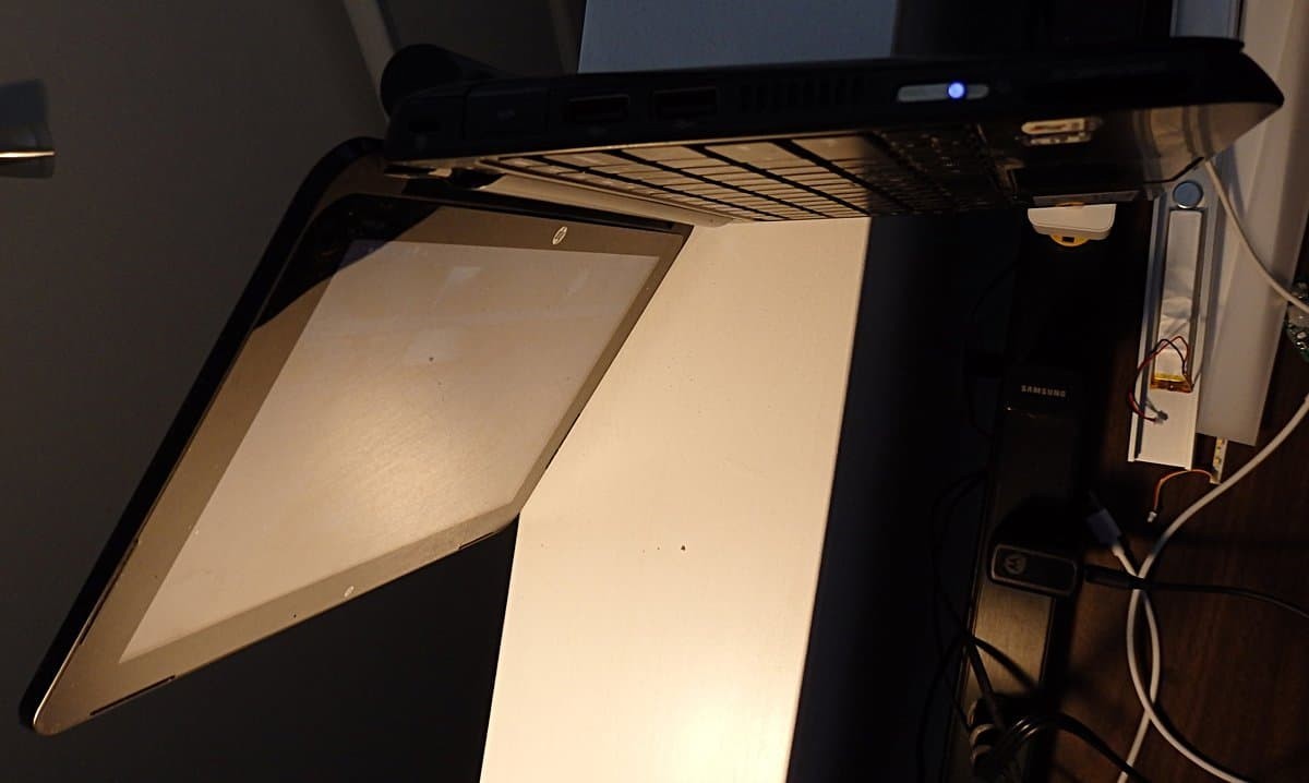 HP Mini 210-1070NR laptop (Running antiX-26)