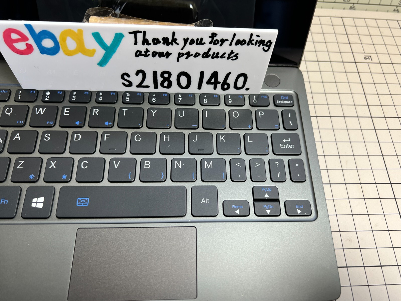 GPD P2 MAX Windows10 Core m3-8100Y Memory 16GB SSD 512GB Near Mint