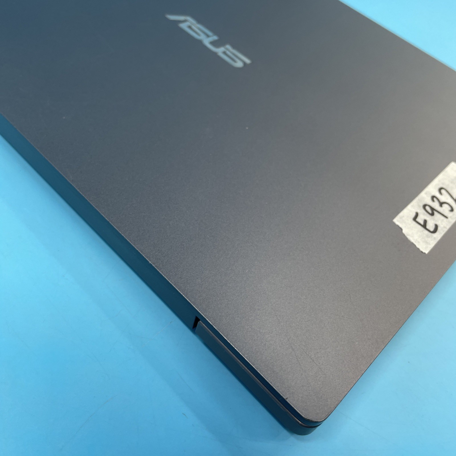 Asus Expertbook P5440FA | i5-8265U | 8GB RAM | 256GB SSD | WIN 11 PRO | 74% BATT