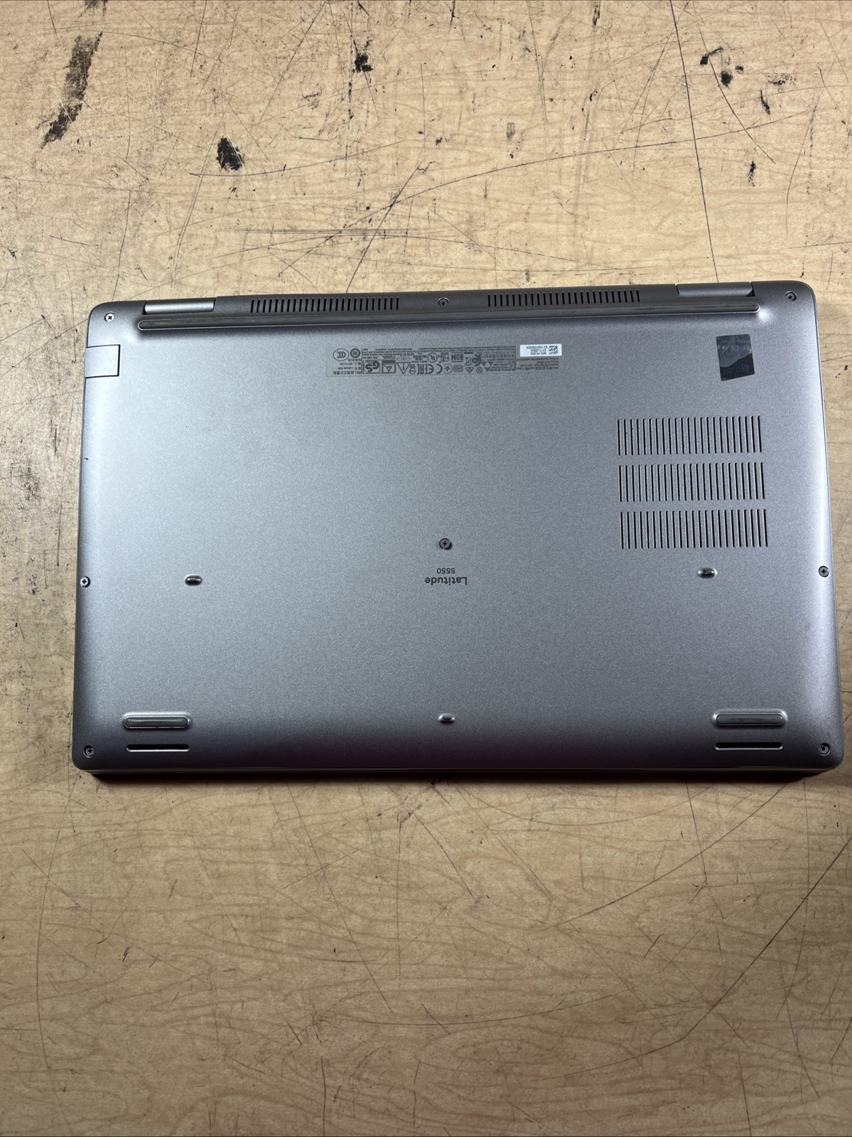 DELL LATITUDE 5550 INTEL CORE ULTRA 5 125U 8GB RAM **POWER ON