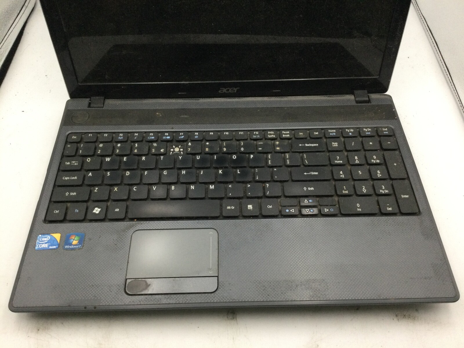 ACER ASPIRE 5733 6838 – FOR PARTS – INTEL I3 – 4GB RAM – 15″ – READ DESCRIP – BB