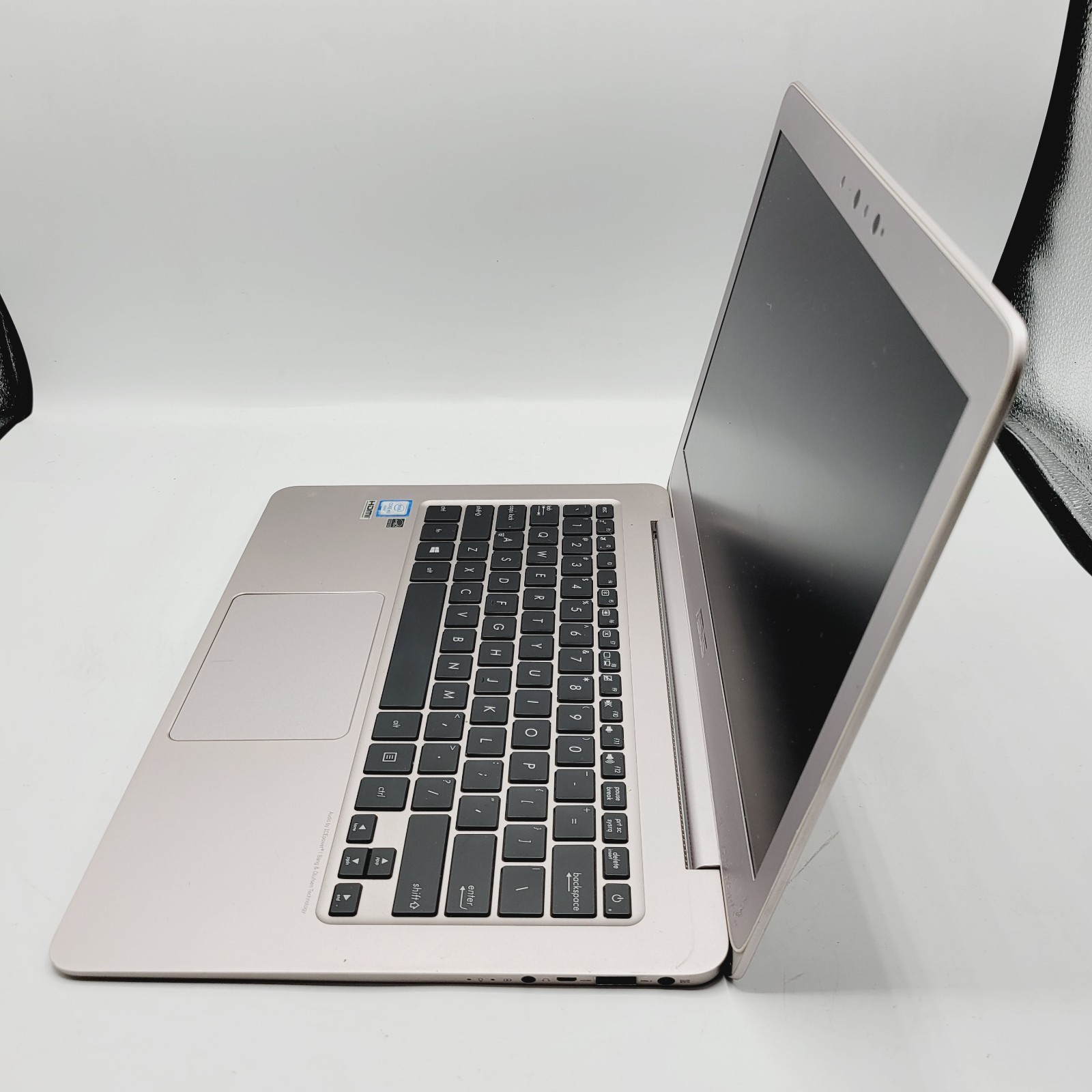 ASUS NoteBook UX305C Intel M3-6Y30 4GB RAM No HDD 13″ – FOR PARTS