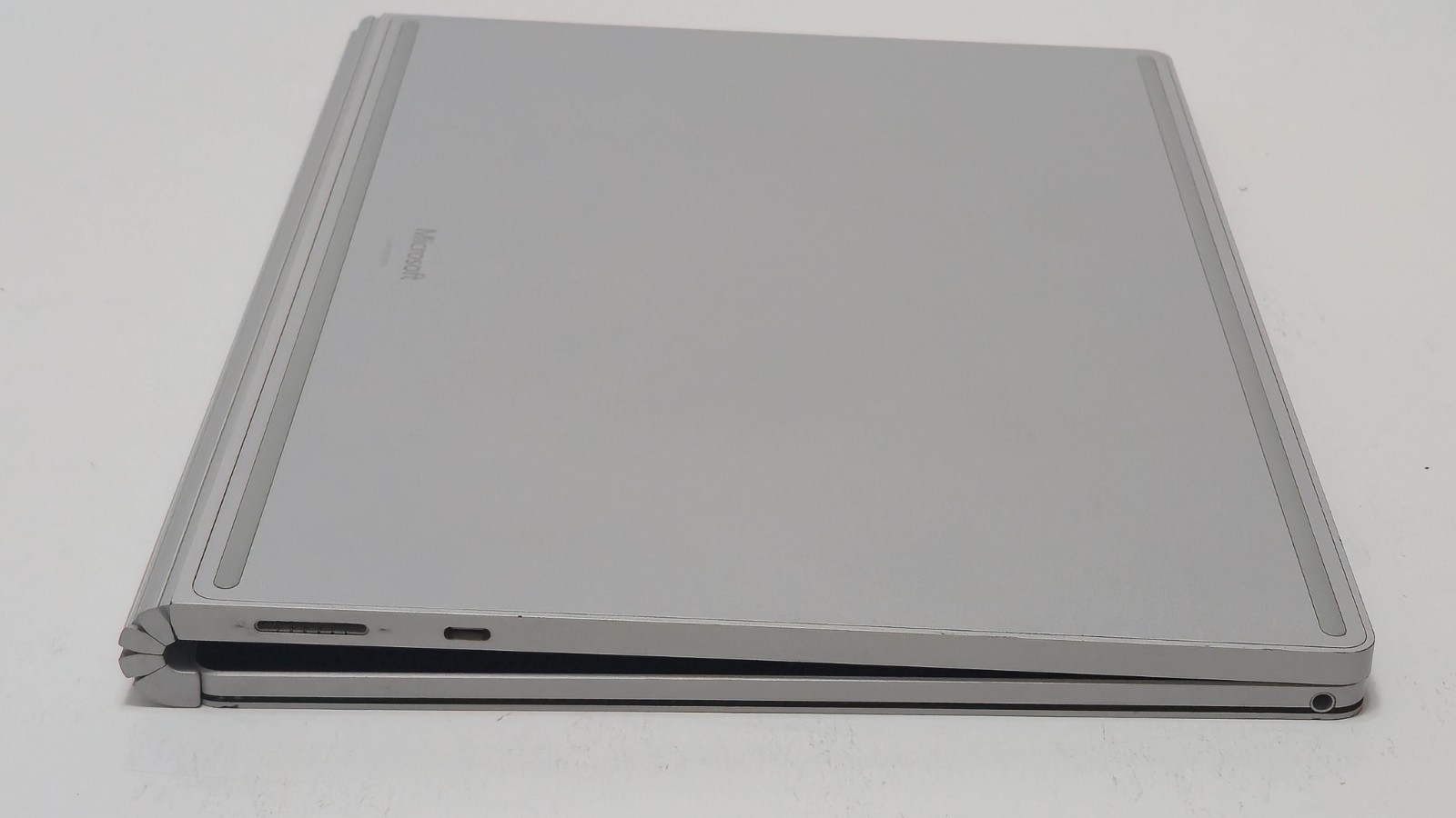 Surface Book 3 13.5″ (1900) Core i7-1065G7, 32GB RAM 512 GB SSD Nvidia GTX 1650