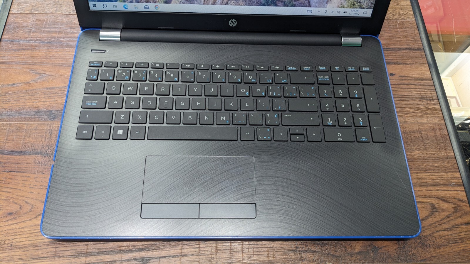 HP 15-bw006ca AMD A6-9220,8GB RAM- 1TB HDD,Radeon R4,Win 10,Touchscreen Laptop
