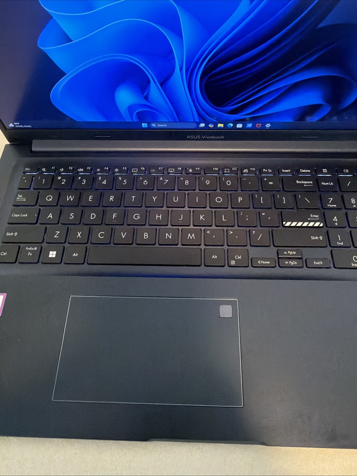 ASUS Vivobook 17 F1704V 17.3″ i5-120U 1.4GHz 8GB 512GB SSD Windows 11 Home