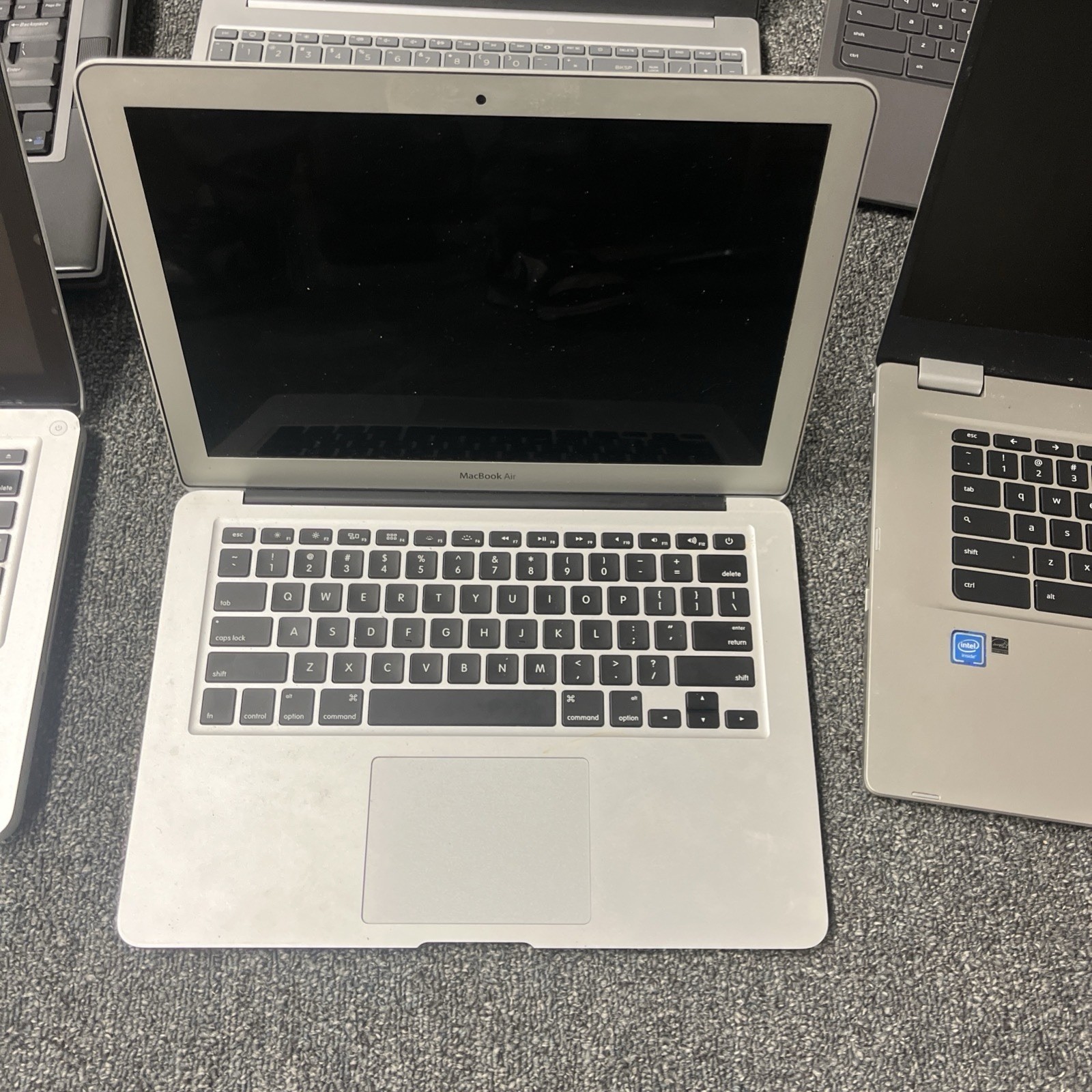 Bulk Laptop Lot 23 MacBook HP Dell ASUS Acer Laptops For Parts Repair Resale