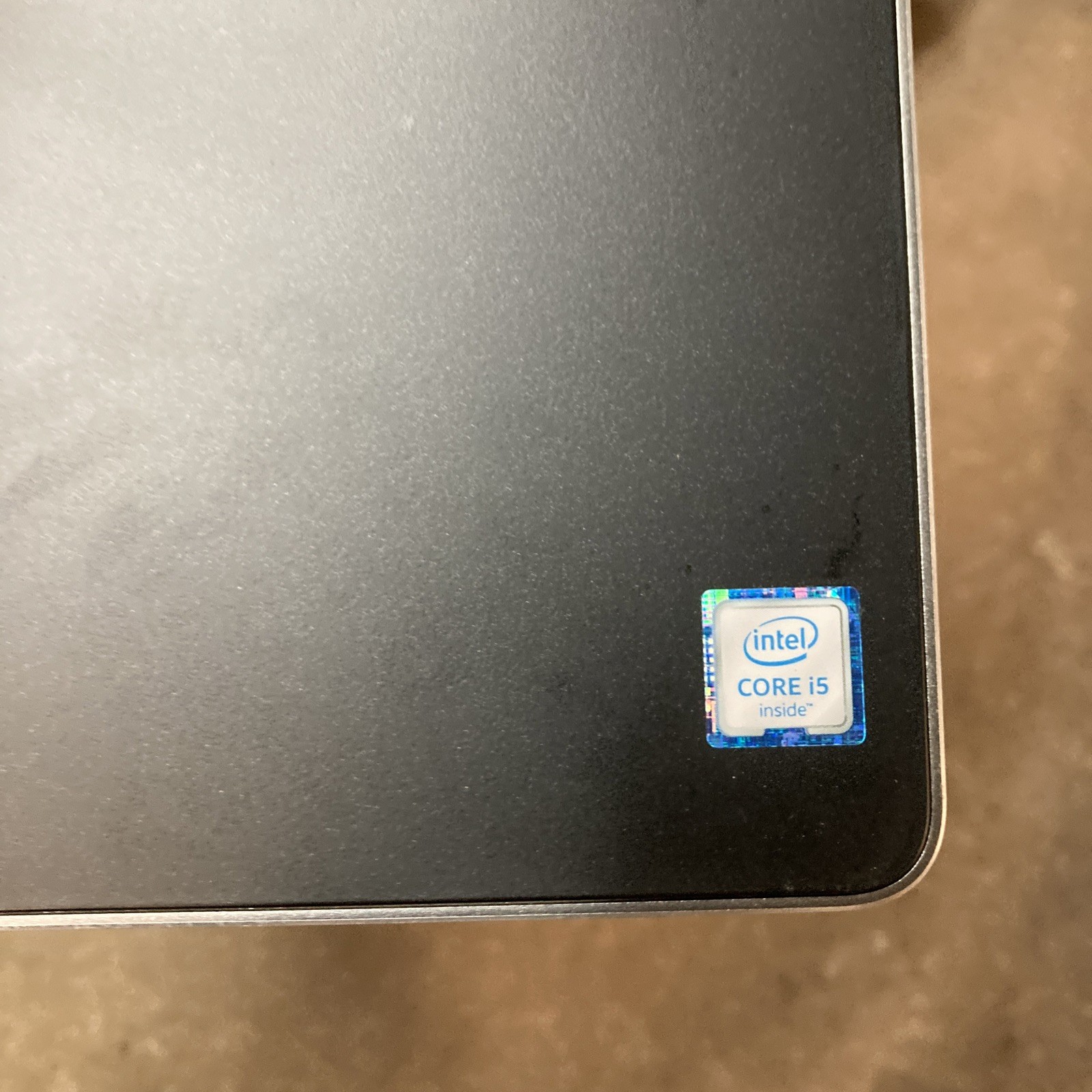 Dell Precision 7720 i5-6300HQ 2.3GHz, 240GB SSD, 8GB Ram, Windows 11