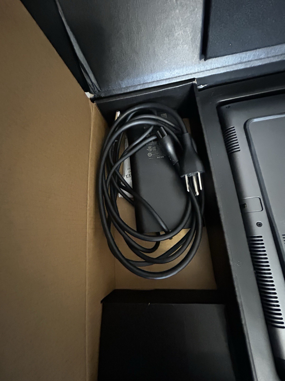 Alienware Dark Metallic Moon M16 R2 16” Gaming Laptop