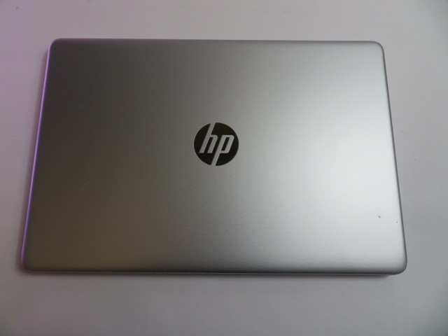HP LAPTOP 15-GW0023OD RYZEN 3-3250U 2.6Hz 8GB RAM 256GB NVMe WIN 11 HOME *READ