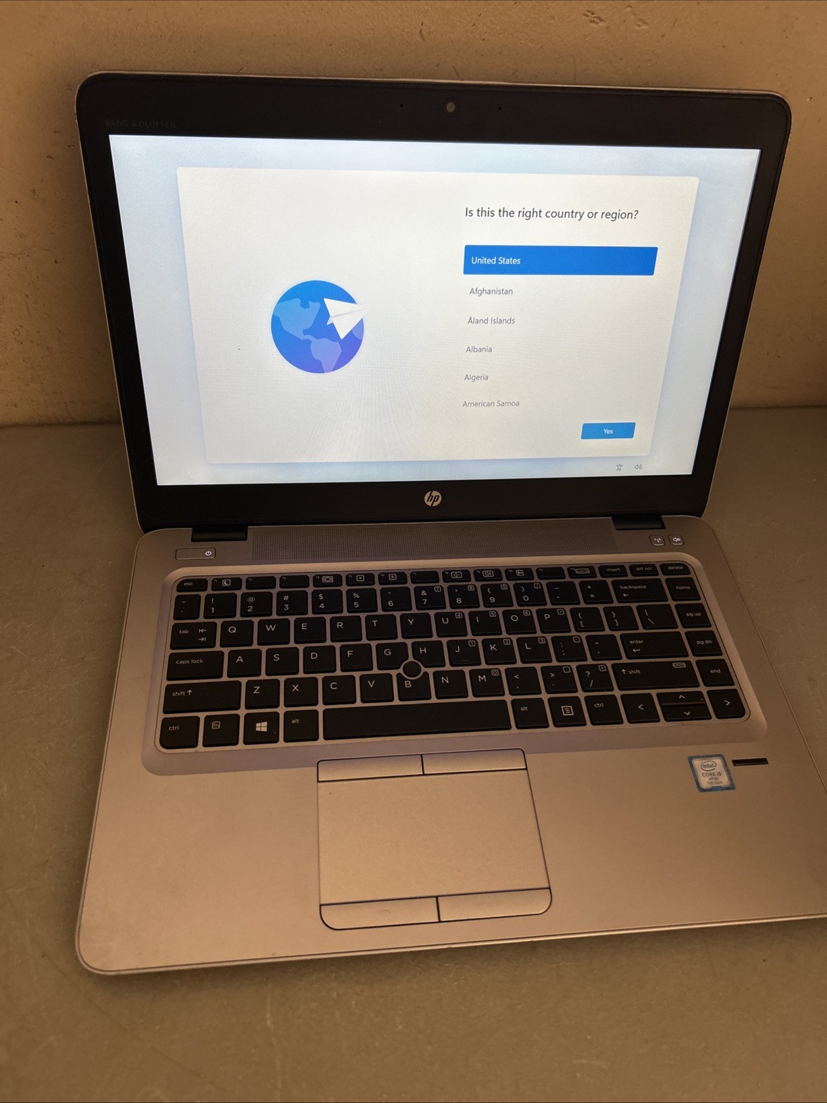 HP EliteBook 840 G4 14″ Core i5 8GB RAM, 256 GB SSD Window 11