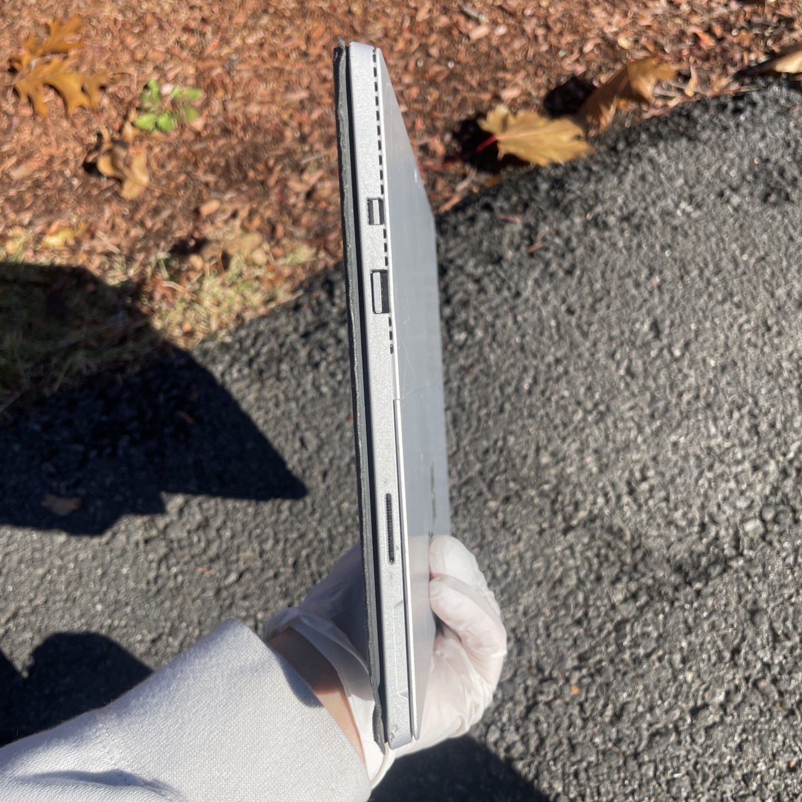 Microsoft Surface Pro 5th Gen￼UNTESTED, NO WIRES