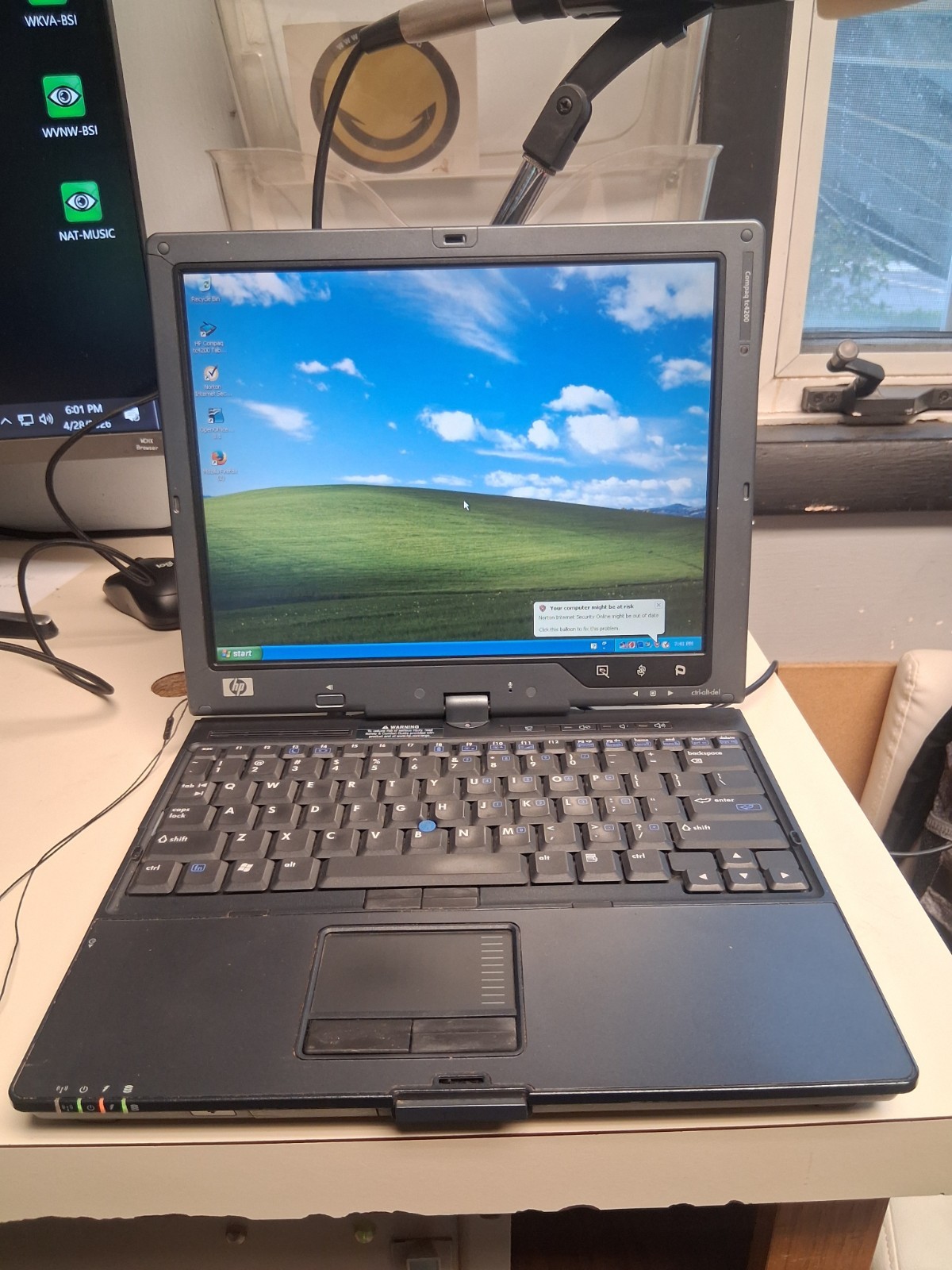 RARE VINTAGE HP Compaq TC4200 Intel Pentium M 2.00Ghz 12.1″ TouchScreen Laptop