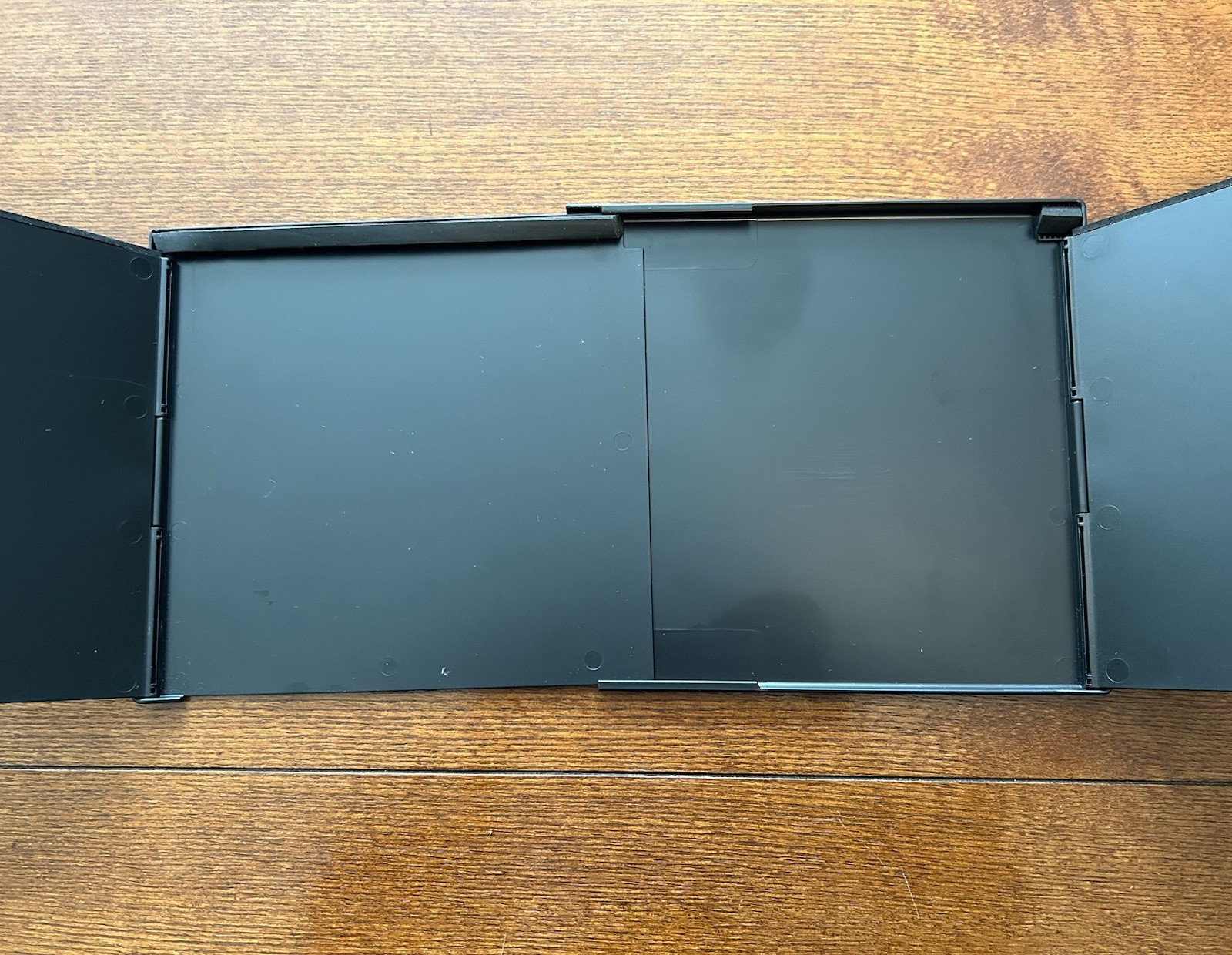 VIZOR Laptop Sun Shield – Adjustable, Portable, Universal Fit See Description