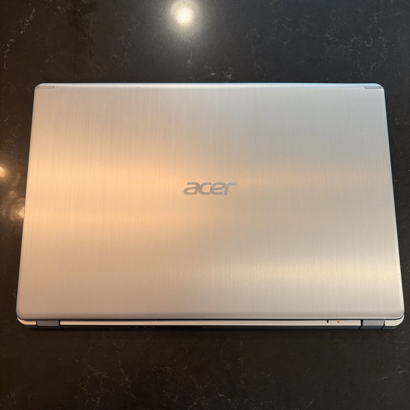 Acer Aspire 5 A515-43-15.6″FHD AMD Ryzen 3 3200U 2.6GHz 4GB RAM