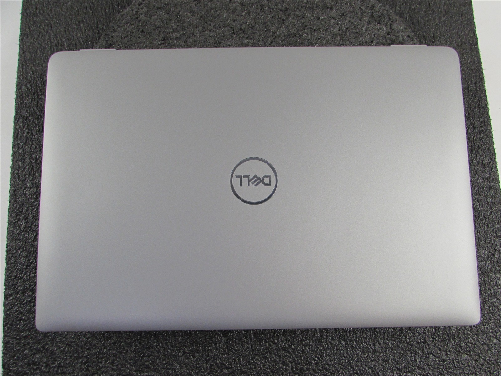 DELL LATITUDE 5450 1920X1080 FHD CORE ULTRA 5 135U 512GB SSD NO RAM NO O.S