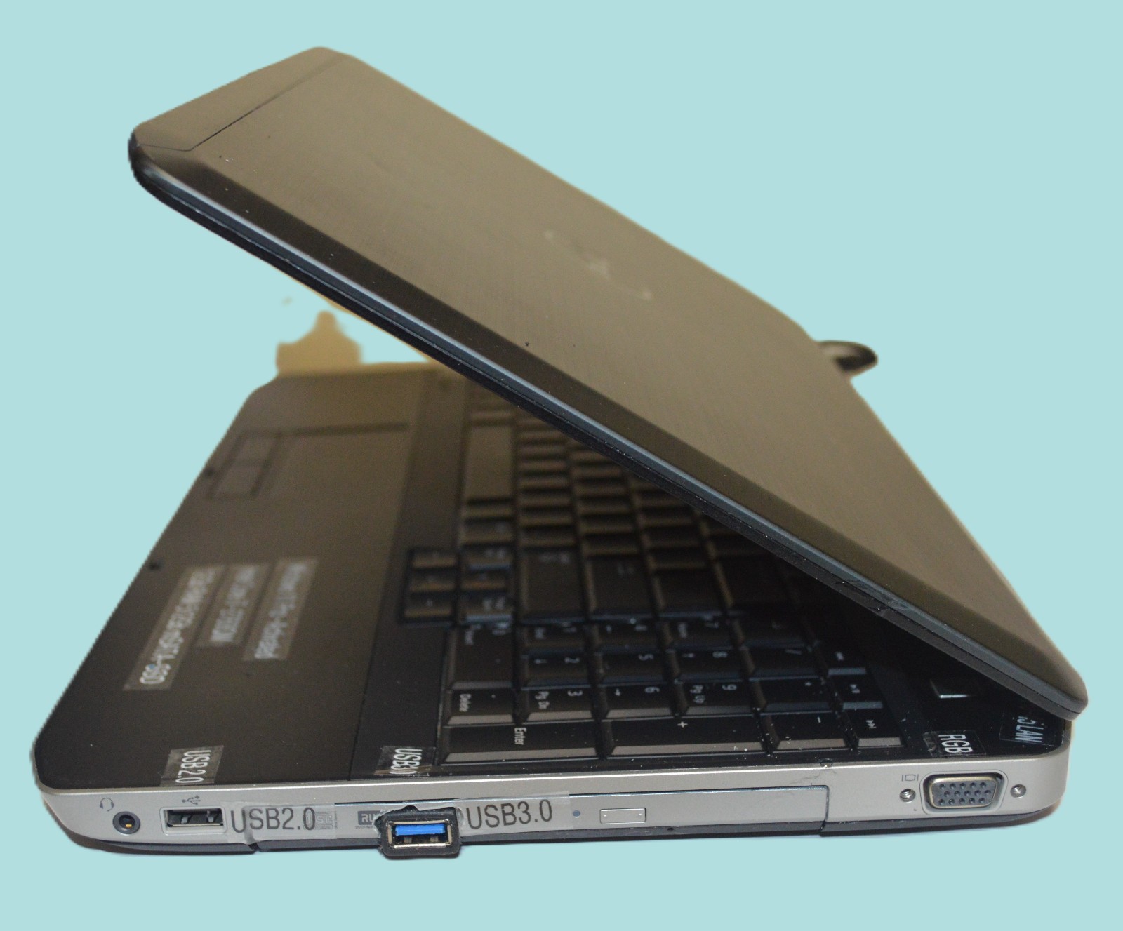 Dell Latitude E5520,15.6″,Win11P Ai,Core i7-Quad,12Gb RAM, 512Gb SSD,USB,WiFi,Bt