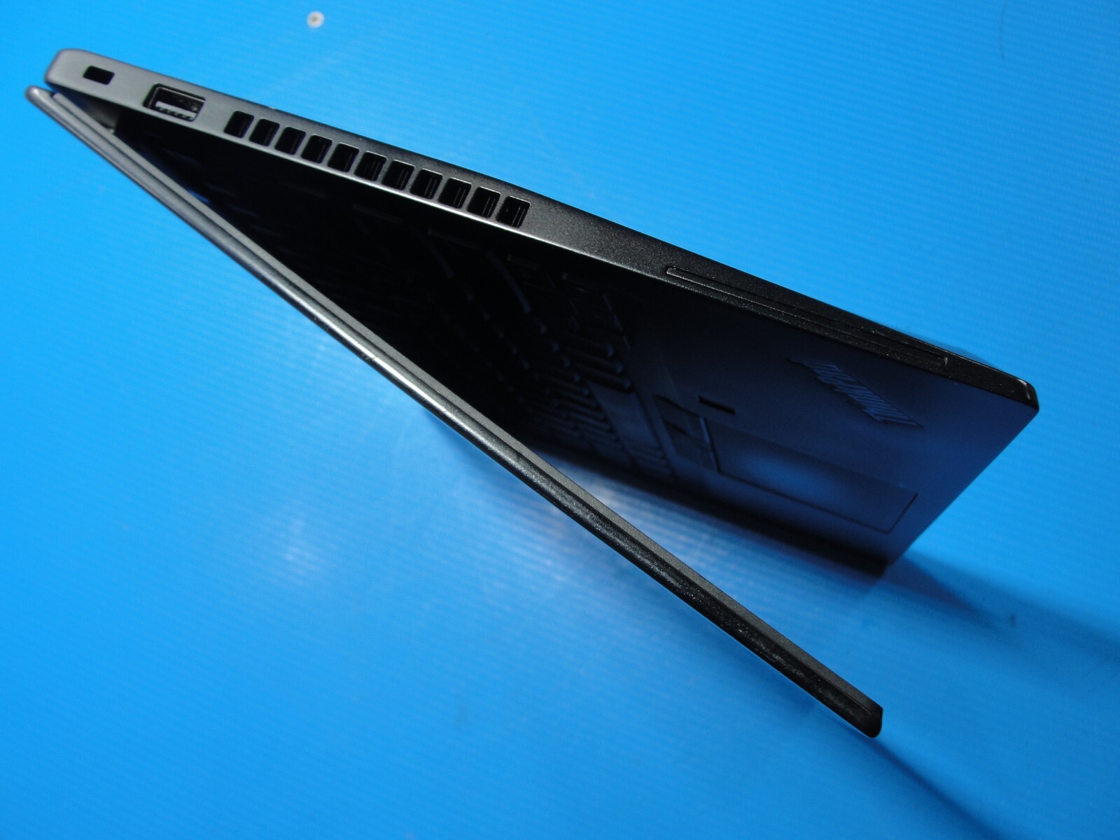 Lenovo ThinkPad T14s Gen 1 14” FHD Intel Core i5-10210U 1.6GHz 8GB SSD 256GB