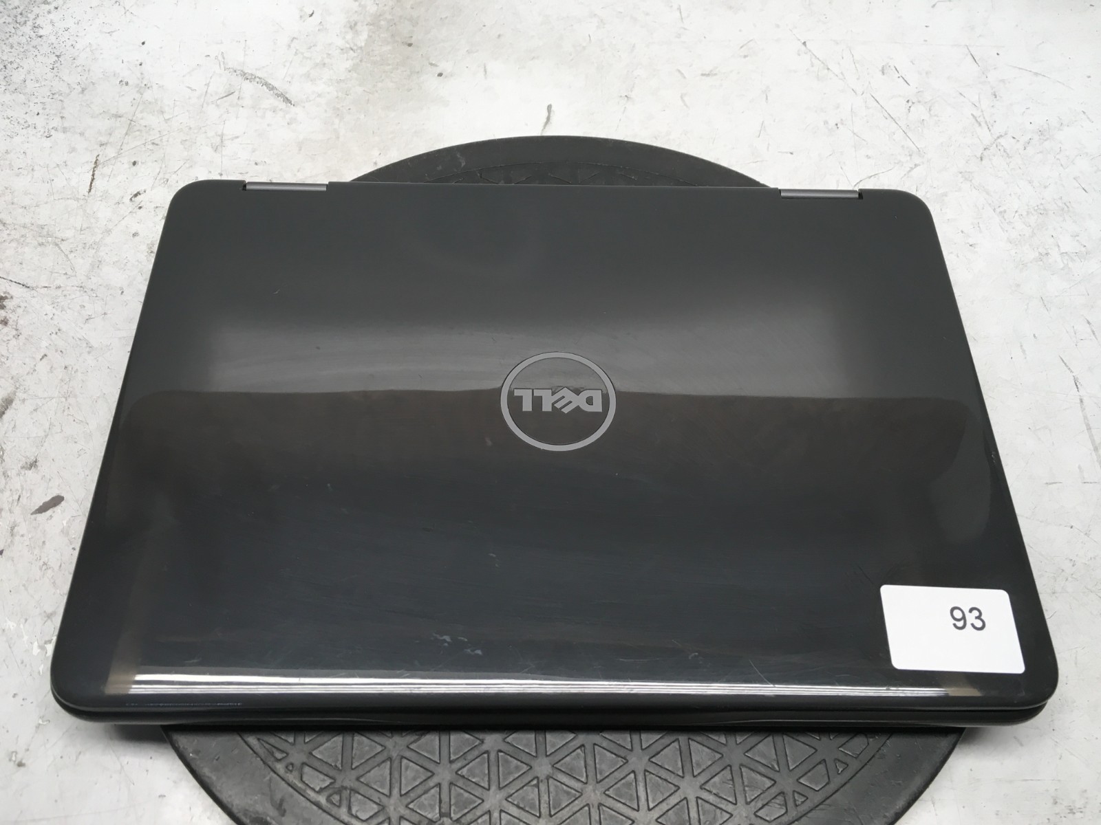 Dell Inspiron 3179 Intel M3-7Y30 1GHz 4 GB NO HDD