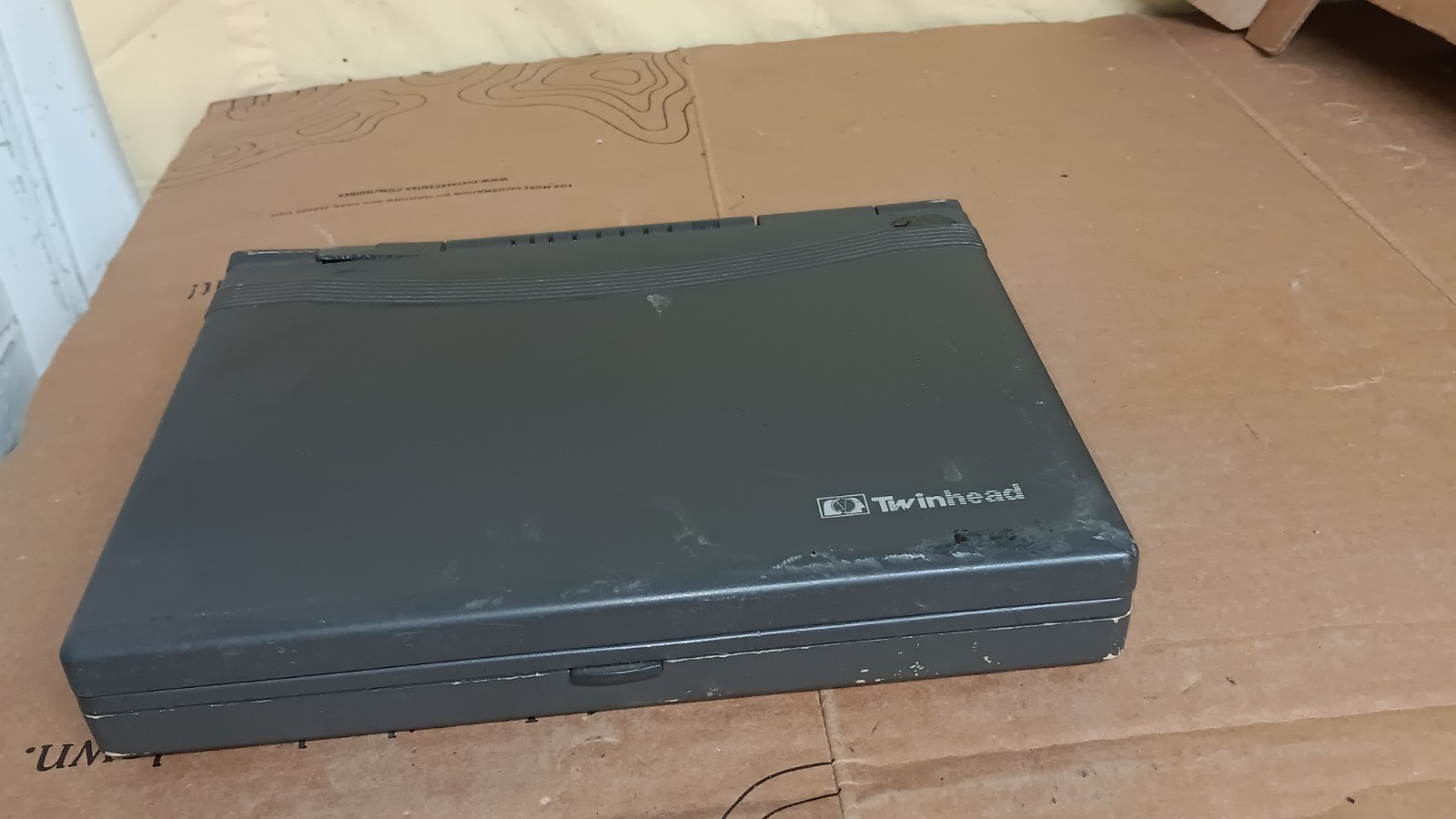 Vintage 1992 Twinhead SlimNote 486/33 Laptop Intel 486DX @ 33MHz processor Parts