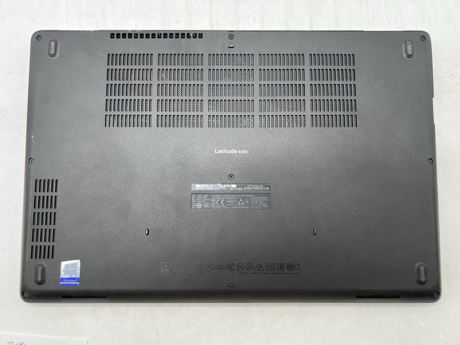 Dell Latitude 5590, i5-8350U, @1.70GH, 16GB RAM, 256GB NVMe-No OS, w/Charger