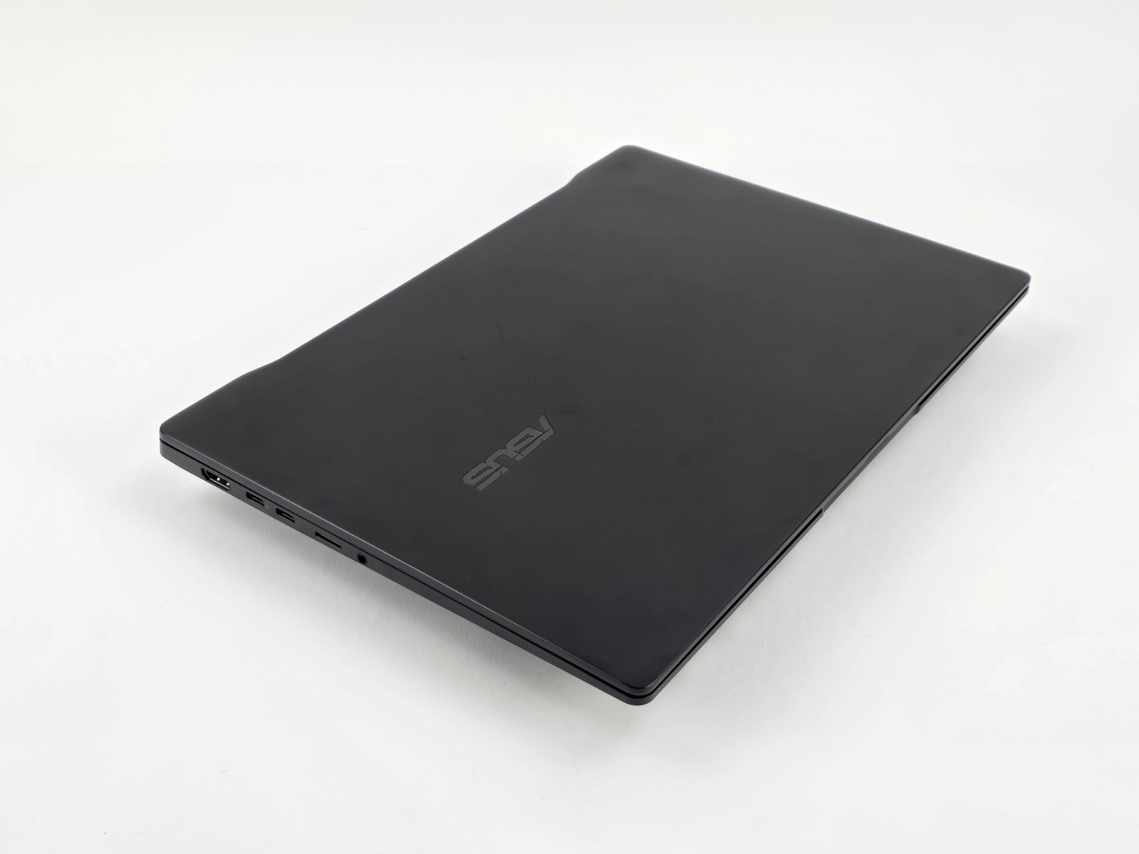 ASUS Vivobook S 14 14″ OLED (Core Ultra 5 226V, 16GB RAM, 512GB SSD) – Good