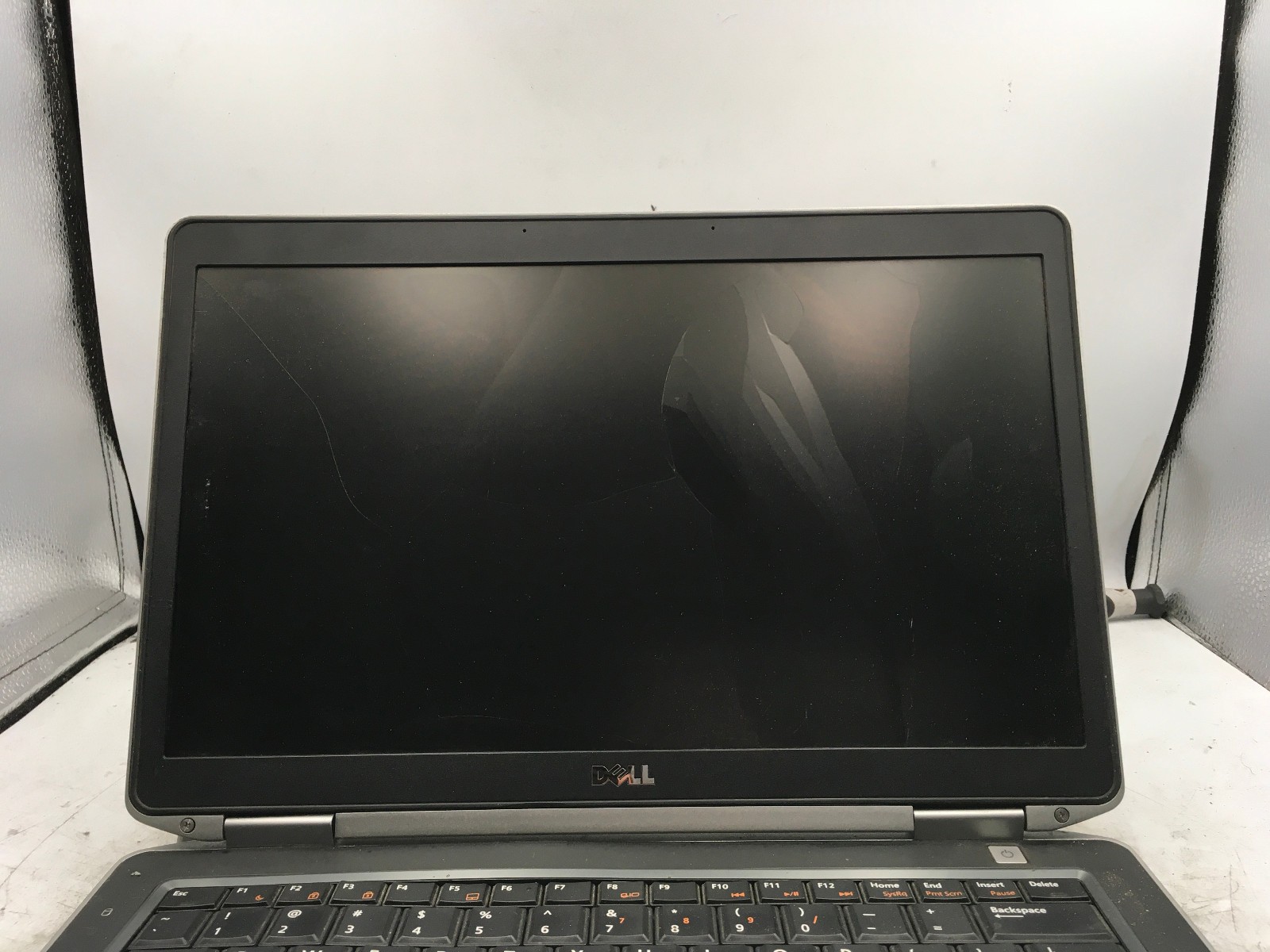 DELL LATITUDE E6430S – FOR PARTS – INTEL I5 – NO RAM – 14″ -READ DESCRIPTION-BB